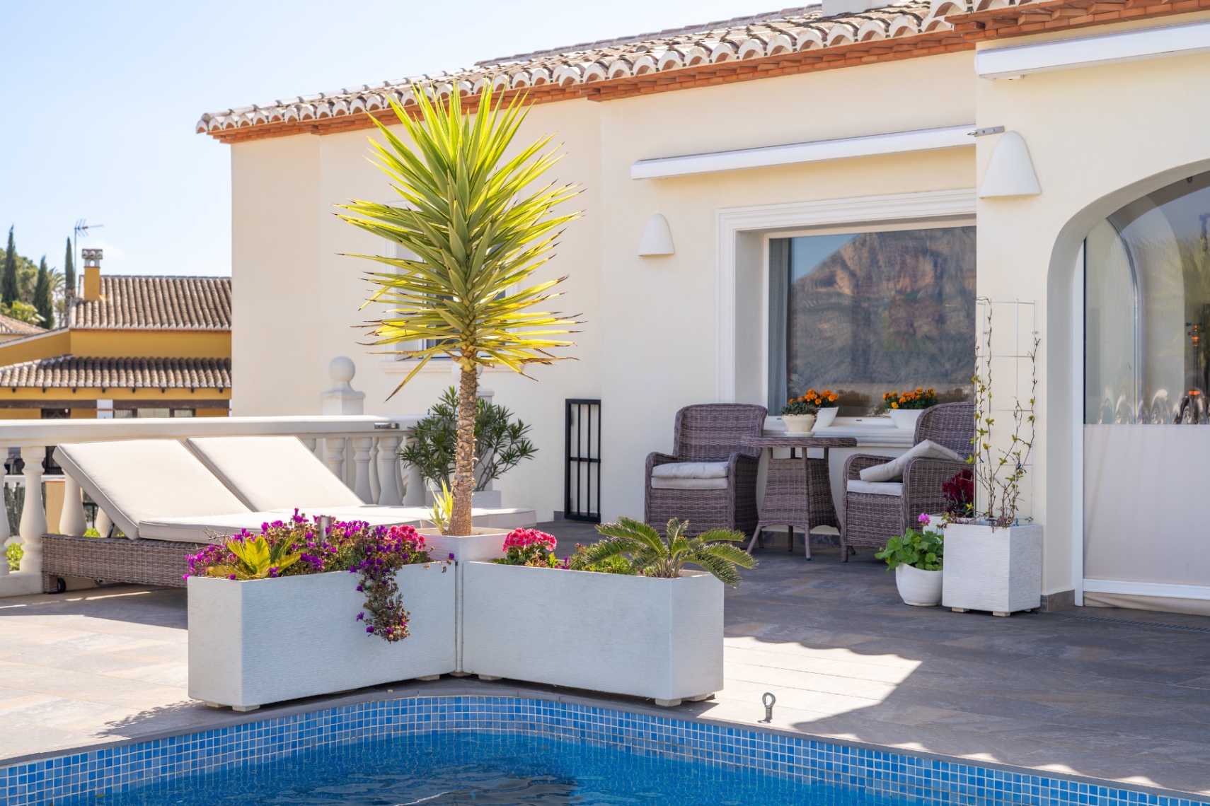 DP-28-V2792C-19 Prachtig gerenoveerde villa te koop in Javea