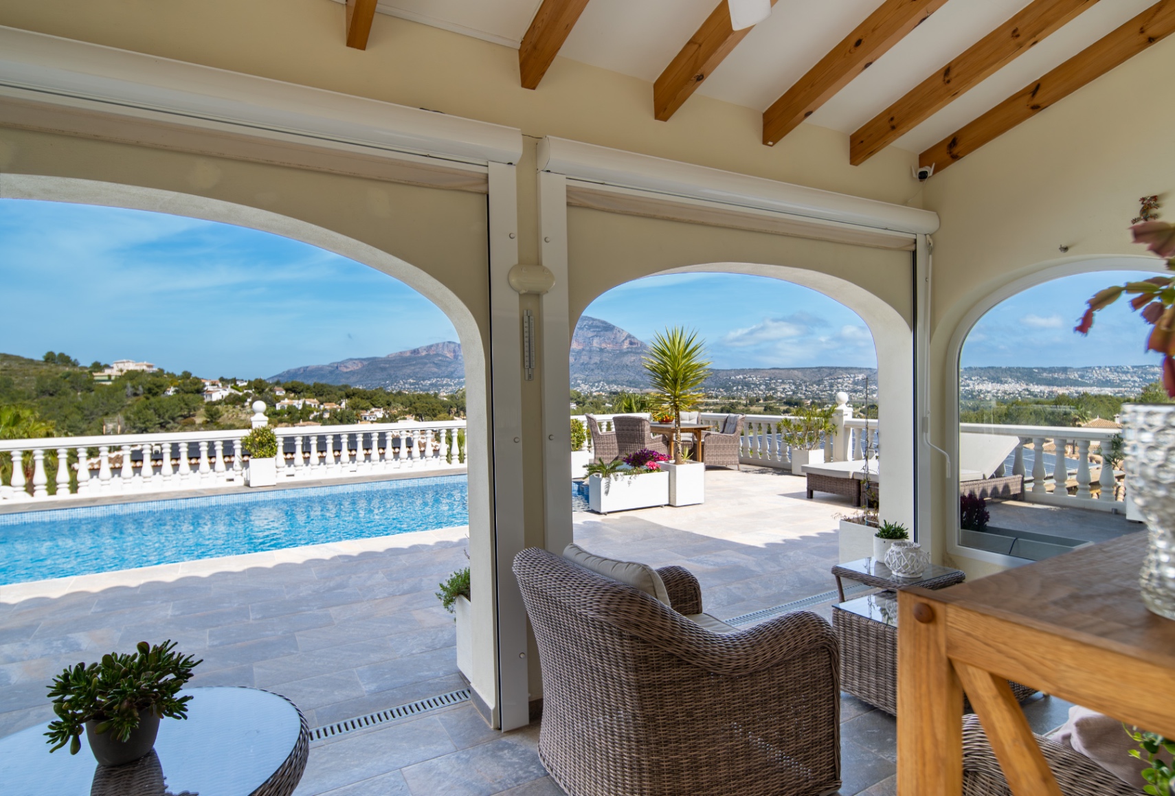 DP-28-V2792C-20 Prachtig gerenoveerde villa te koop in Javea