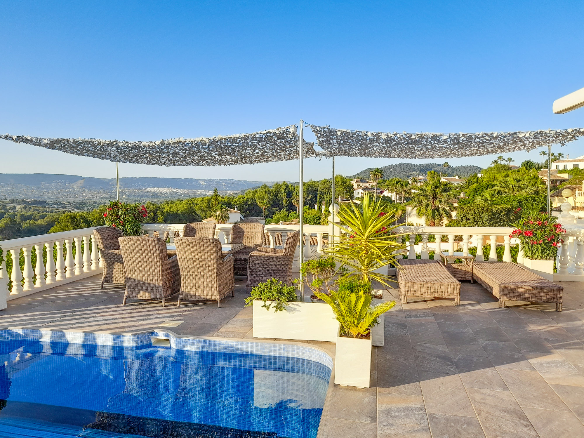 DP-28-V2792C-5 Prachtig gerenoveerde villa te koop in Javea