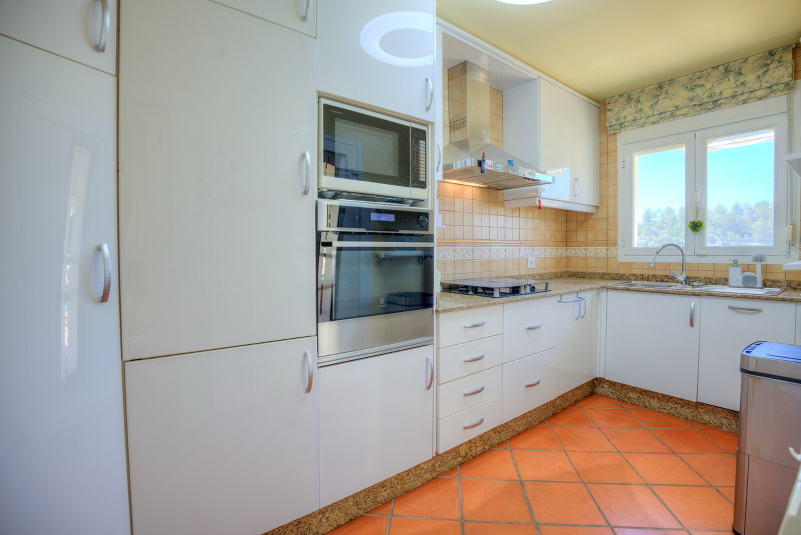 Charmante villa met zeezicht aan de kust van Benissa