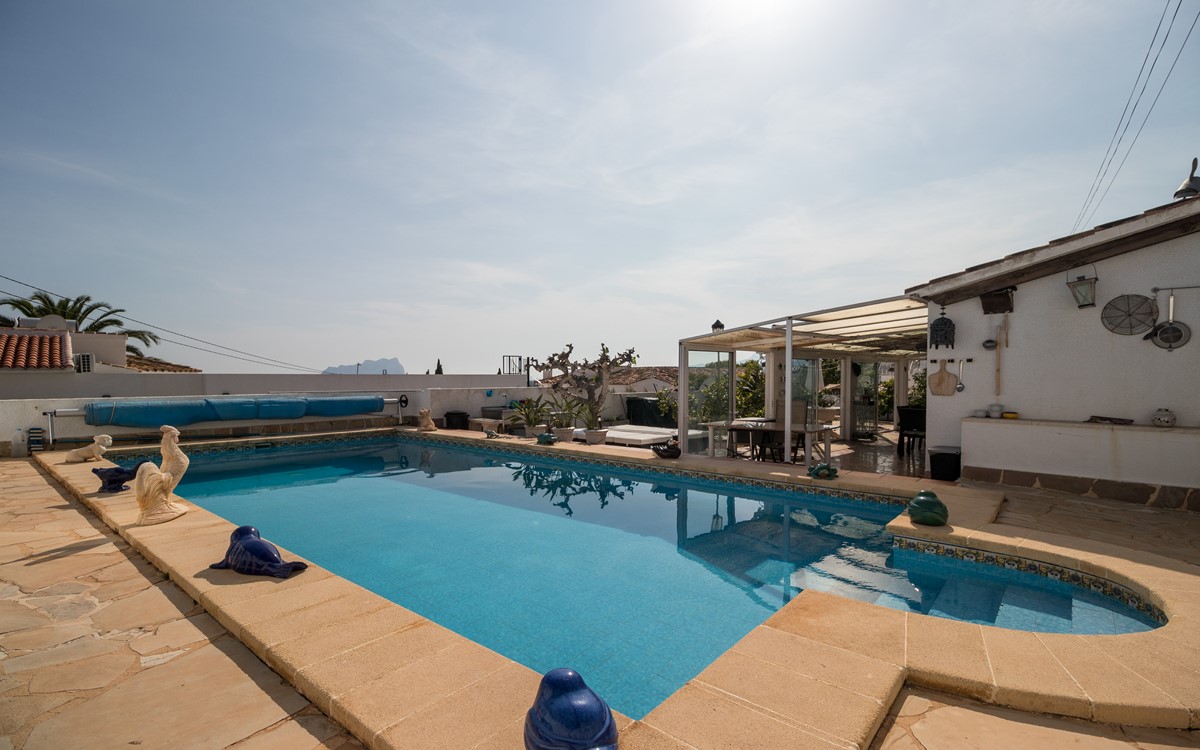 Exclusieve luxe villa te koop in Moraira met zeezicht