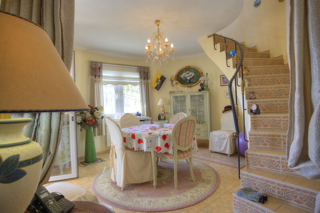 Elegante villa in Benissa op toplocatie met uitzicht op zee