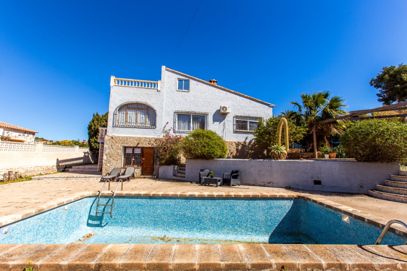 Villa met zwembad te renoveren in Calpe