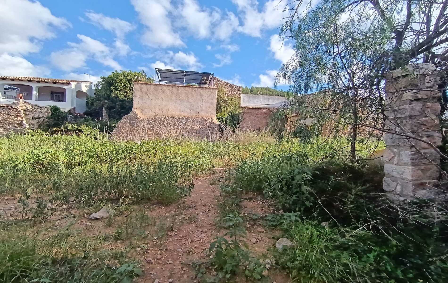 Renovatieproject te koop in Lliber