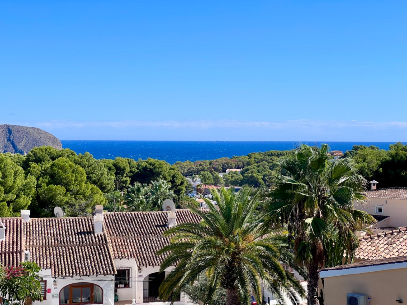 Nieuwbouw villa met uitzicht te koop in Benissa