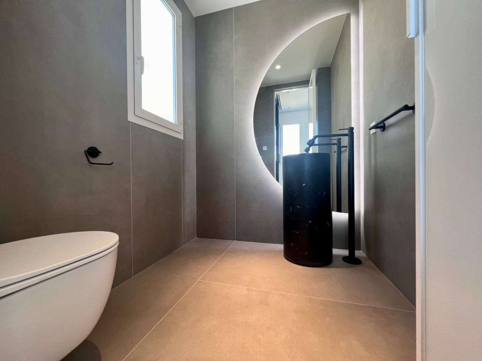 Nieuwbouw villa met uitzicht te koop in Benissa