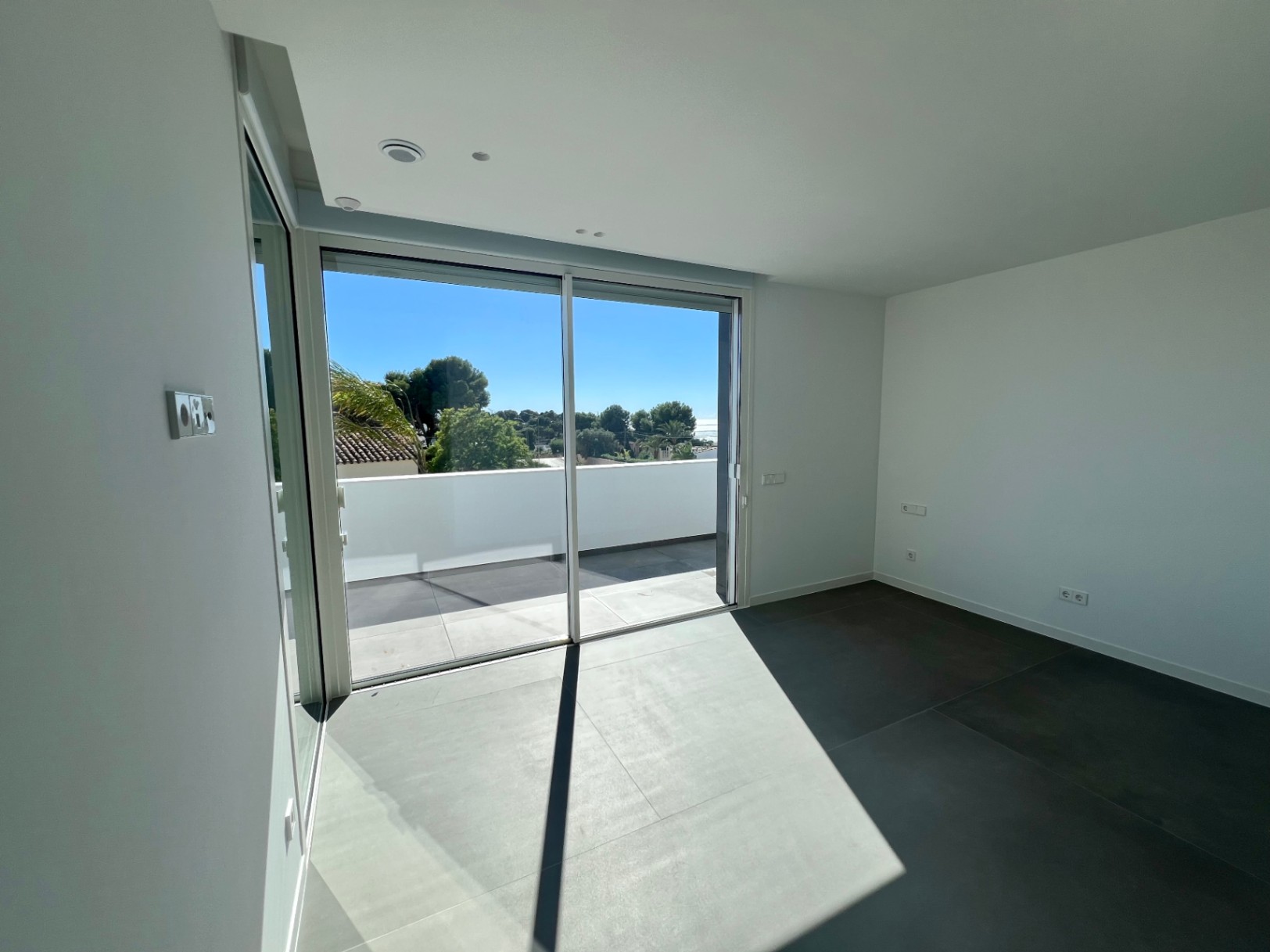 Nieuwbouw villa met uitzicht te koop in Benissa