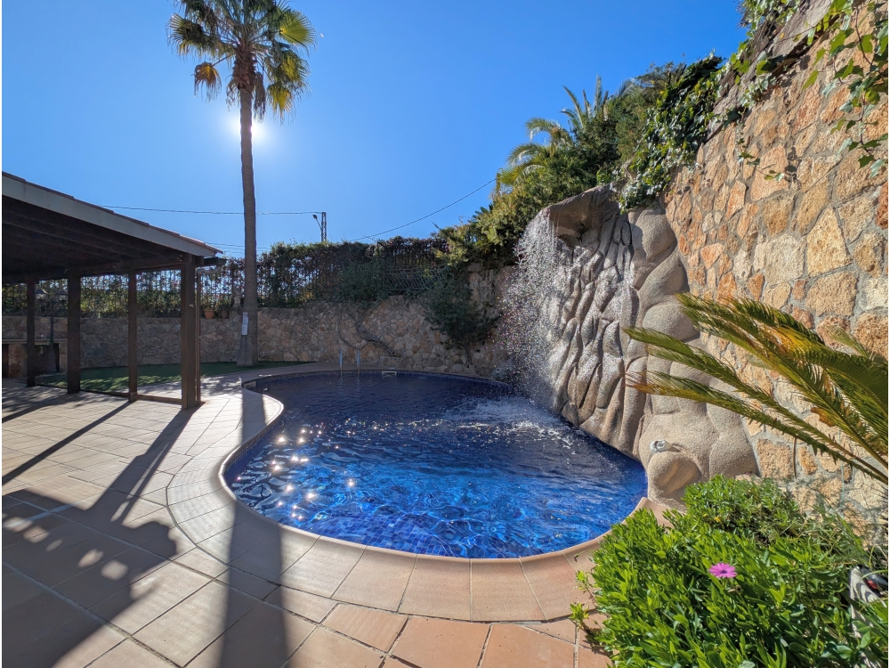 Villa te koop in Lloret de Mar