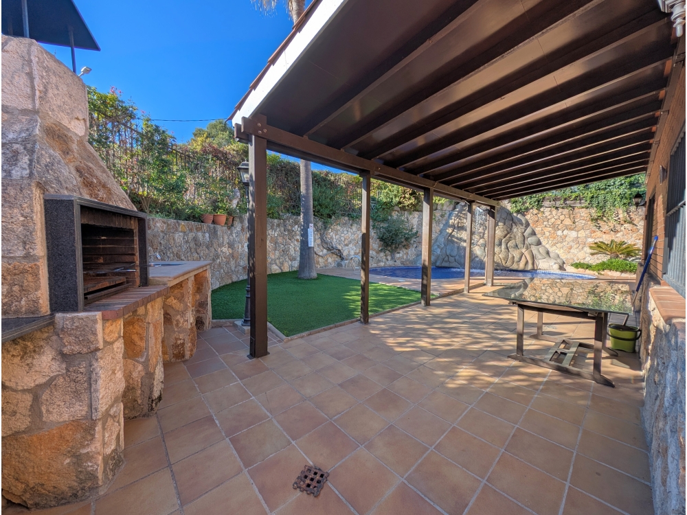 Villa te koop in Lloret de Mar