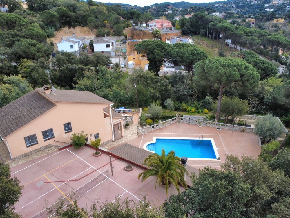 DP-96-MY02611-1 Villa te koop in Vidreres