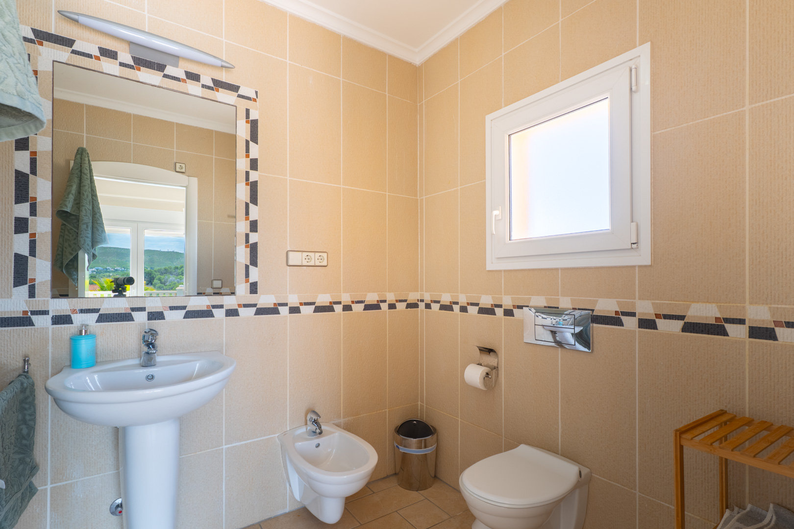 Traditionele villa met zeezicht te koop in Javea
