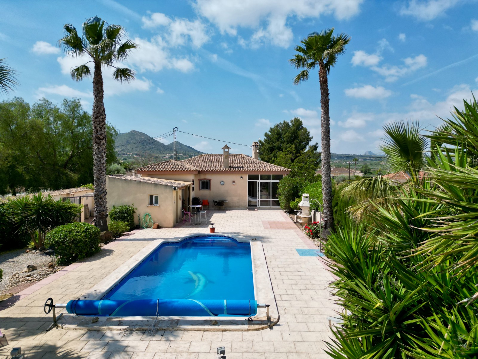 default Villa te koop in Hondón de los Fráiles