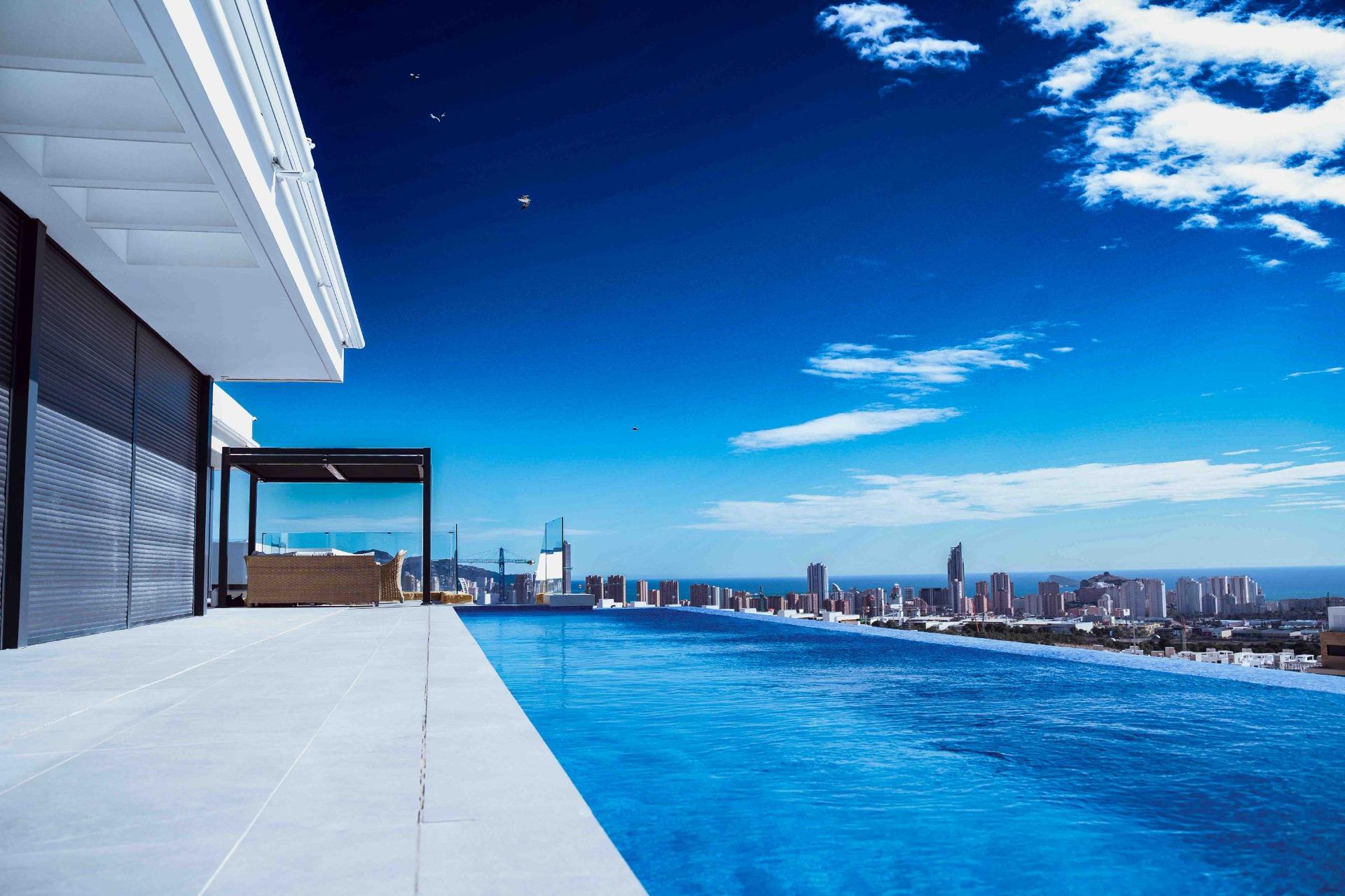 Exclusieve moderne villa met spectaculair zeezicht in Finestrat