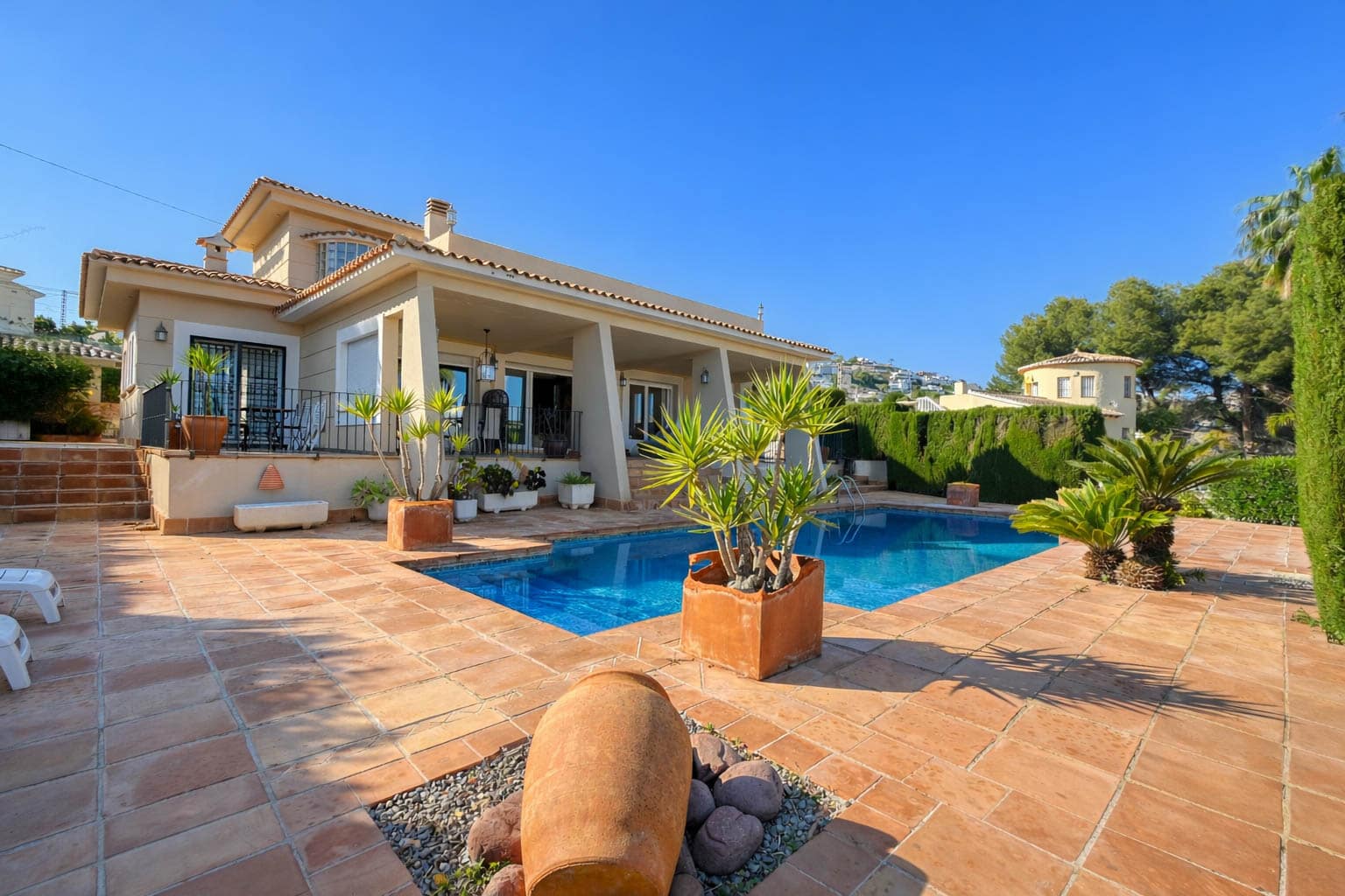 Prachtige villa op vlak perceel in Moraira