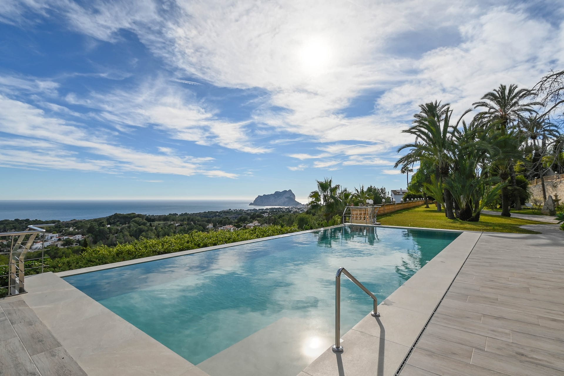 Uitzonderlijke villa met zeezicht van Moraira tot Calpe in Benissa