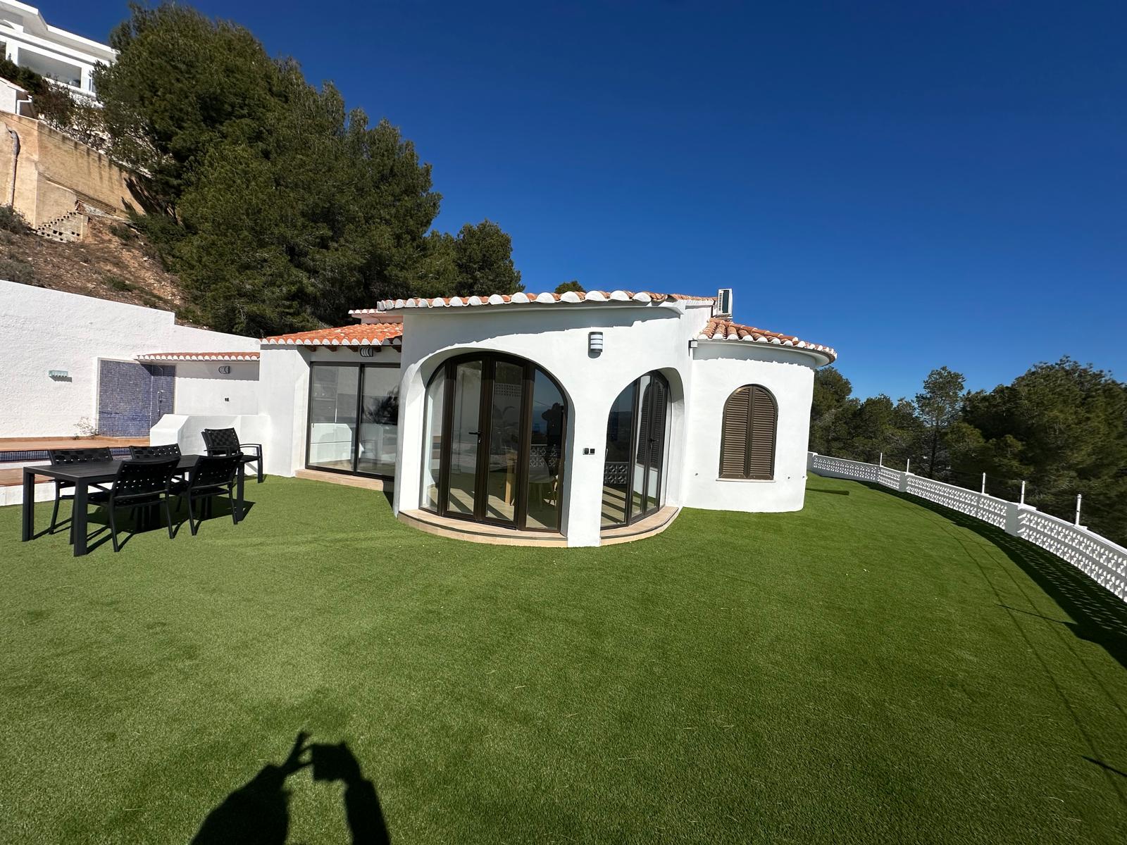 Volledig gerenoveerde villa direct instapklaar in Calpe