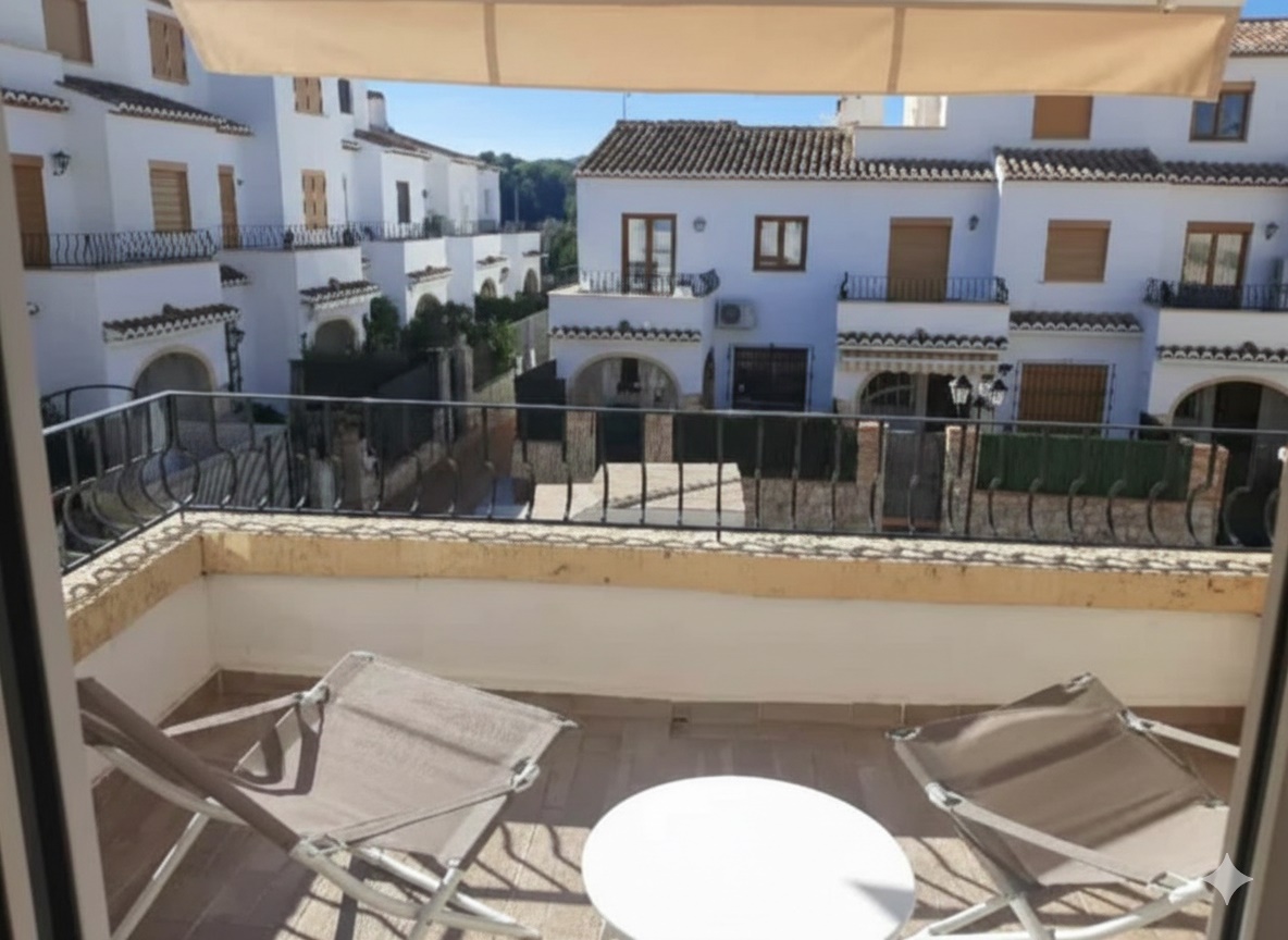 Geschakelde woning te koop in Javea