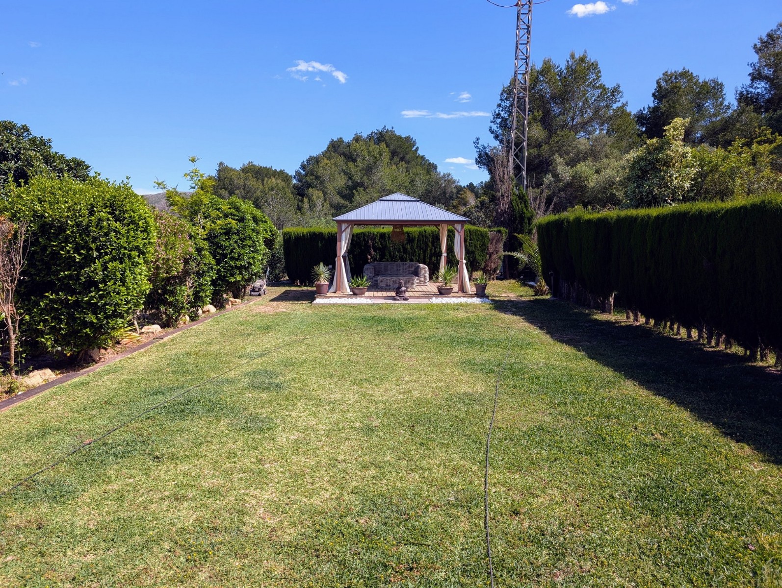 Schitterend landgoed met gastenverblijven en 2 zwembaden in Javea