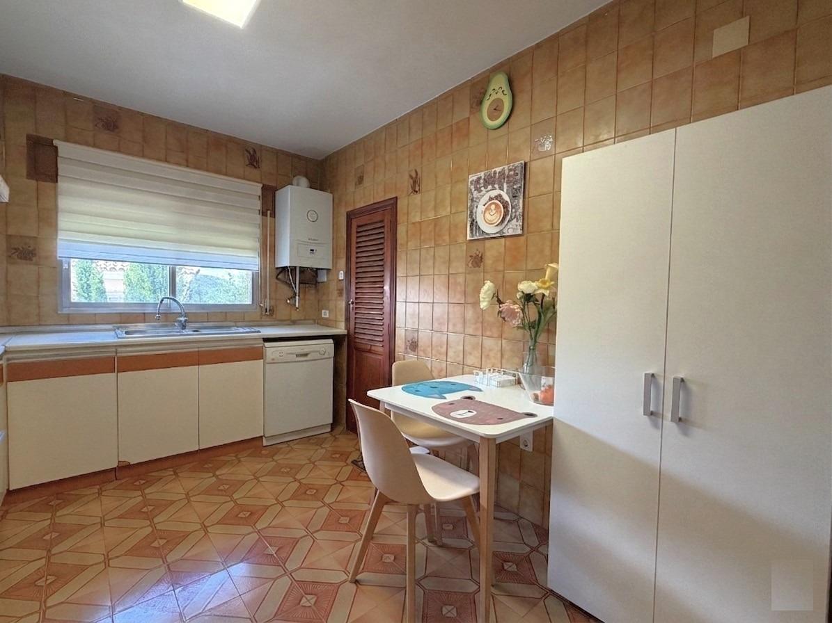 Gerenoveerde villa met bergzicht in Naquera
