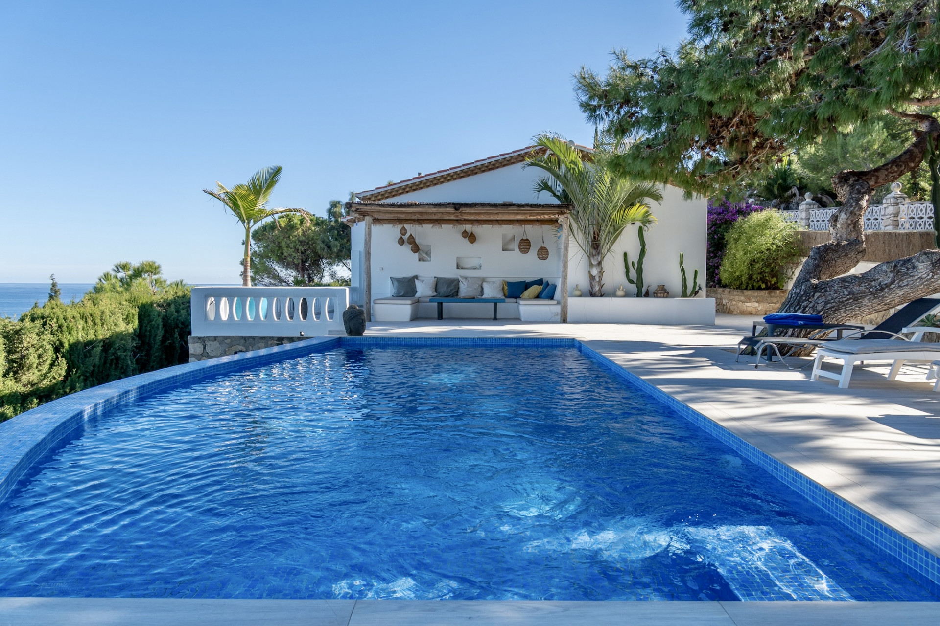 Exclusieve villa met panoramisch zeezicht in Las Rotas – Dénia