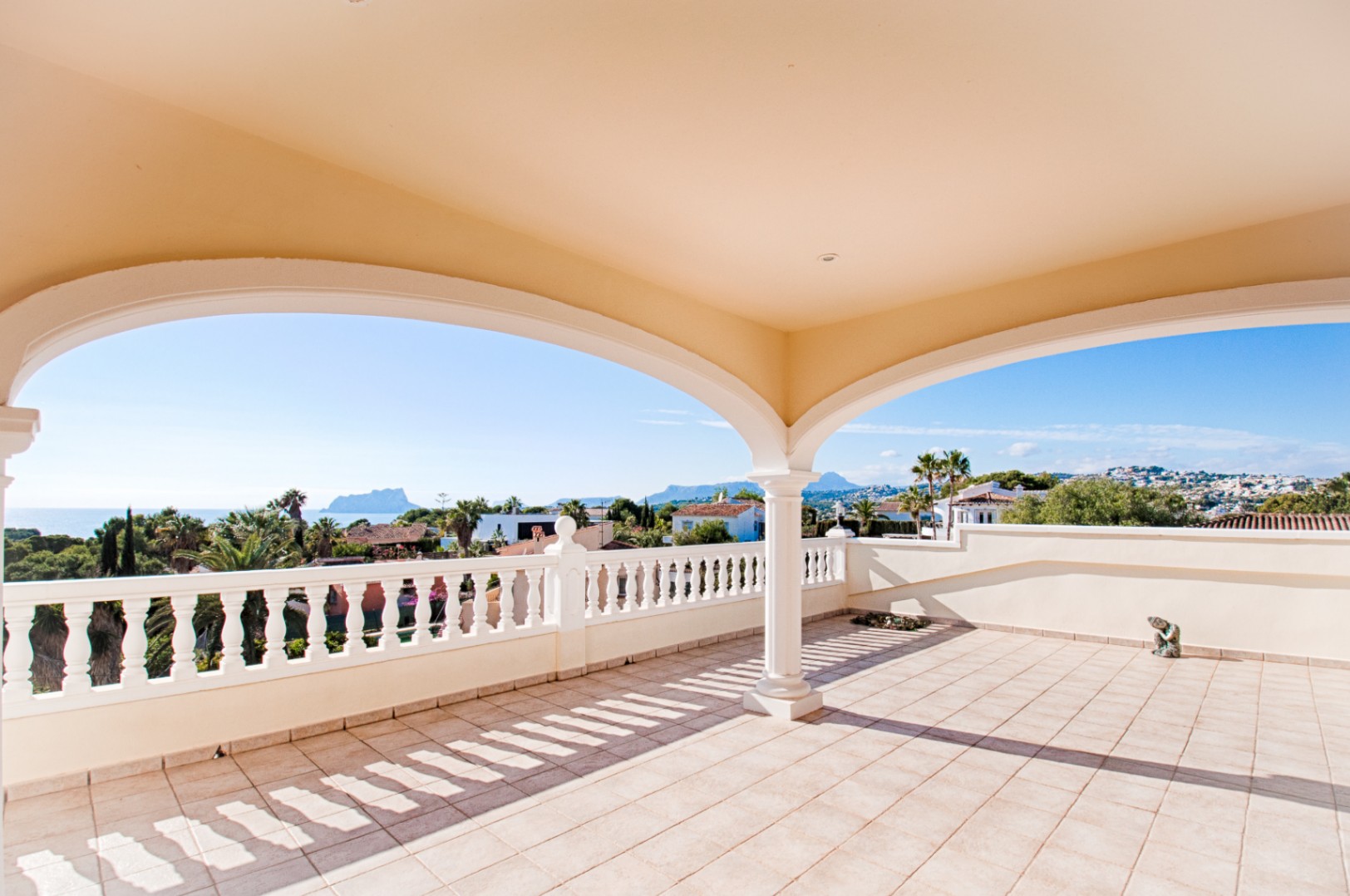 Villa met zeezicht te koop in Moraira