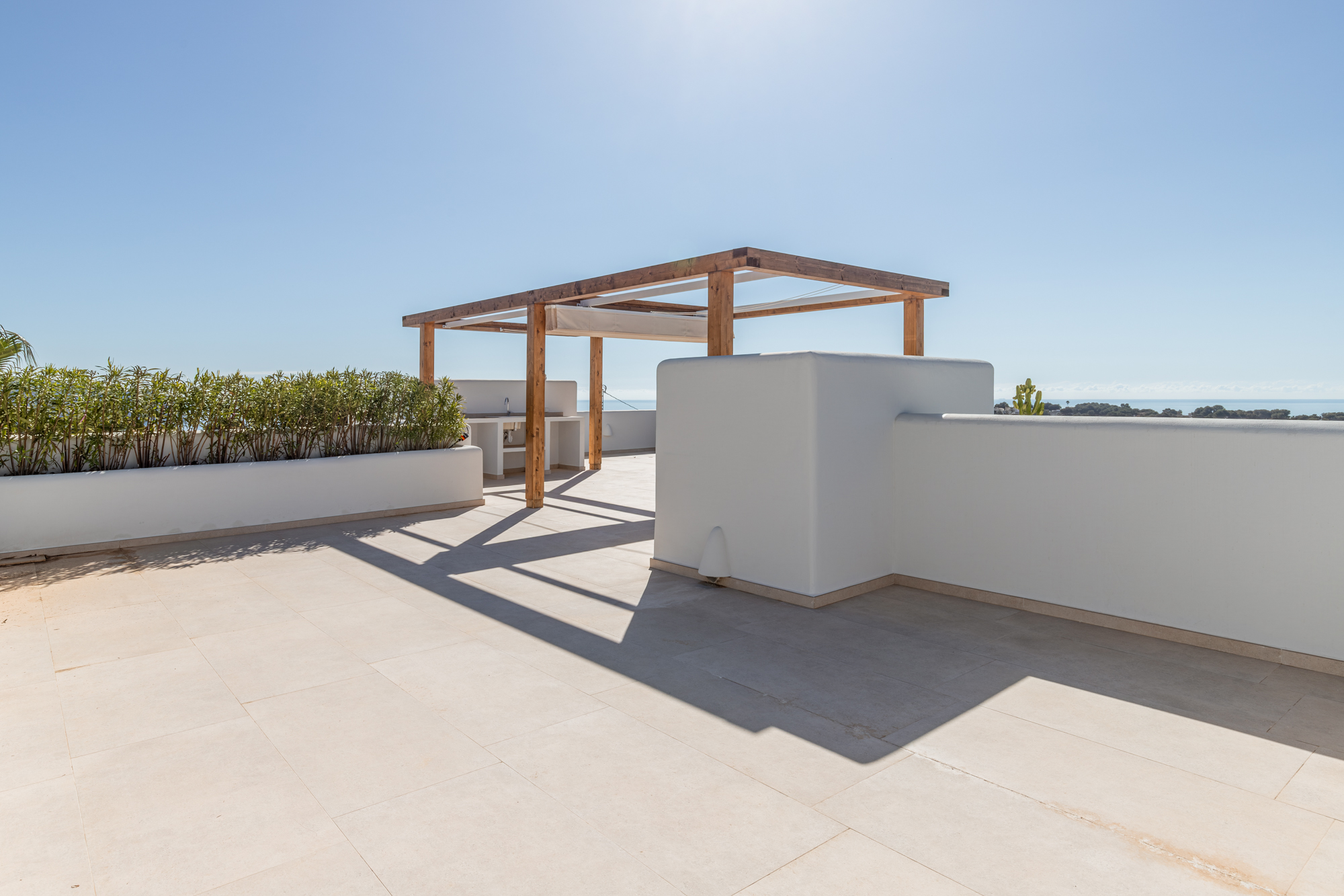 Exclusieve Ibiza-stijl nieuwbouwvilla met zeezicht in Moraira