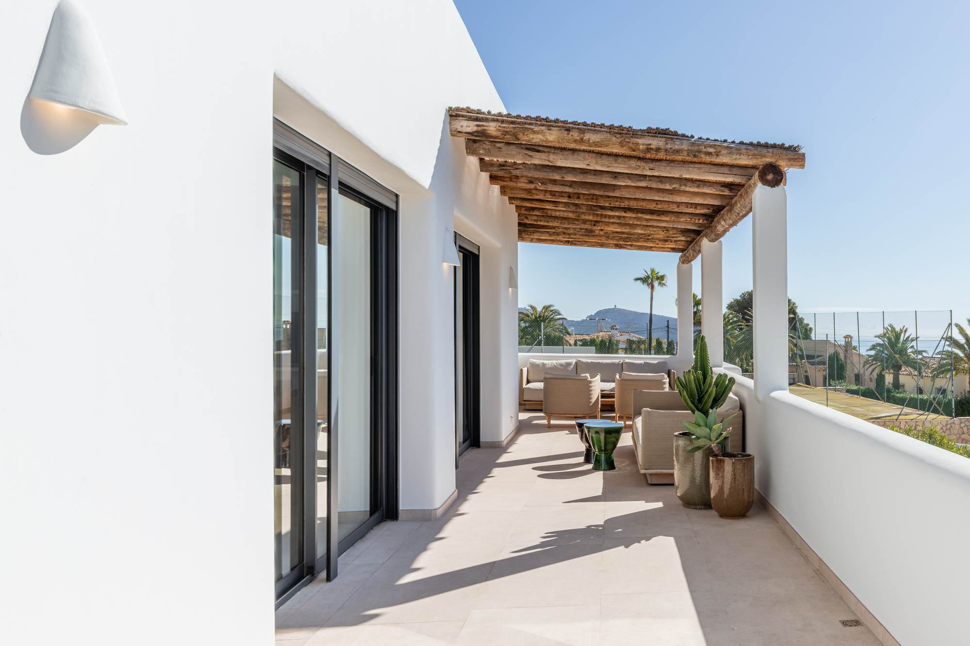Exclusieve Ibiza-stijl nieuwbouwvilla met zeezicht in Moraira