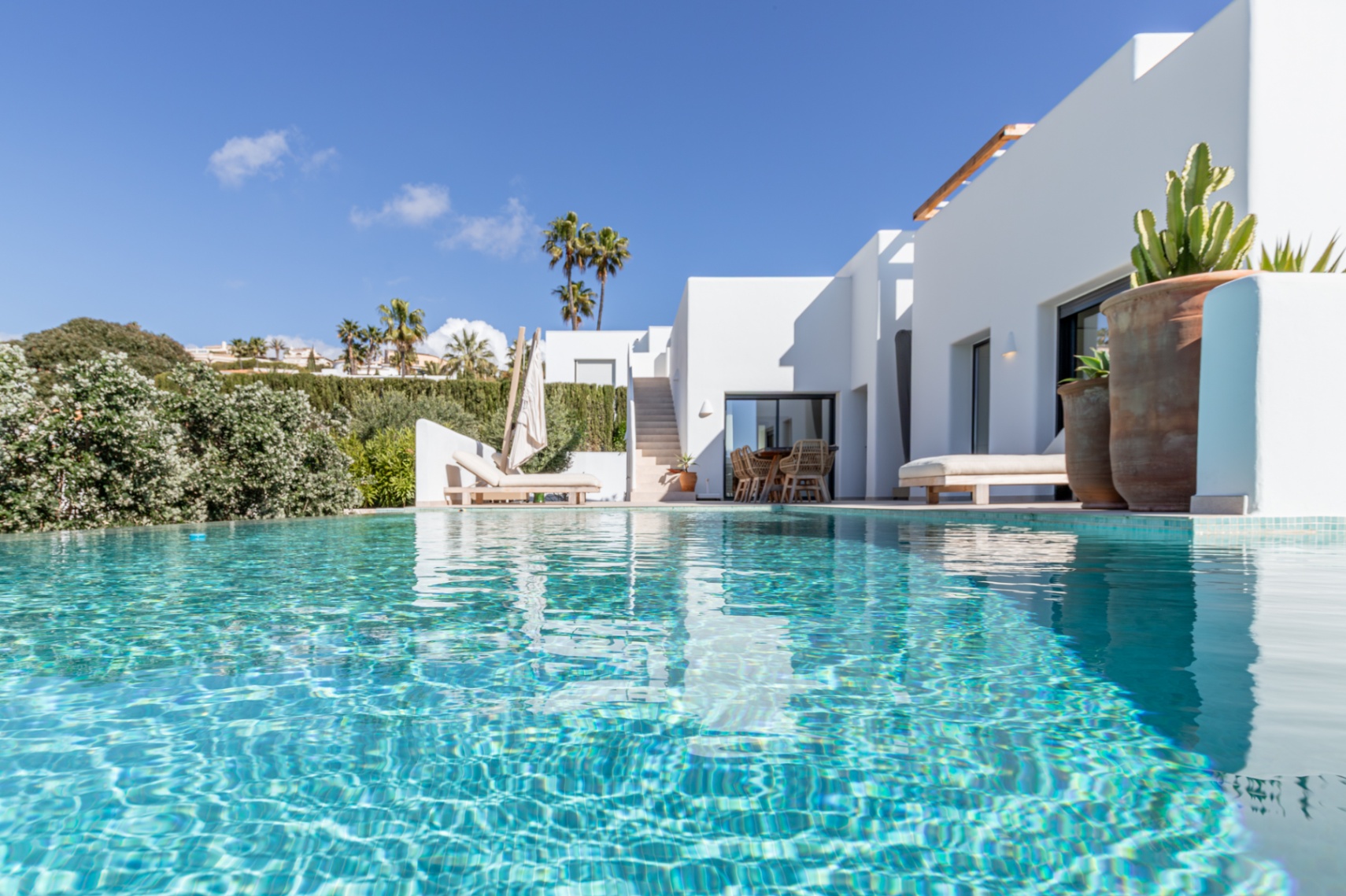 Exclusieve Ibiza-stijl nieuwbouwvilla met zeezicht in Moraira