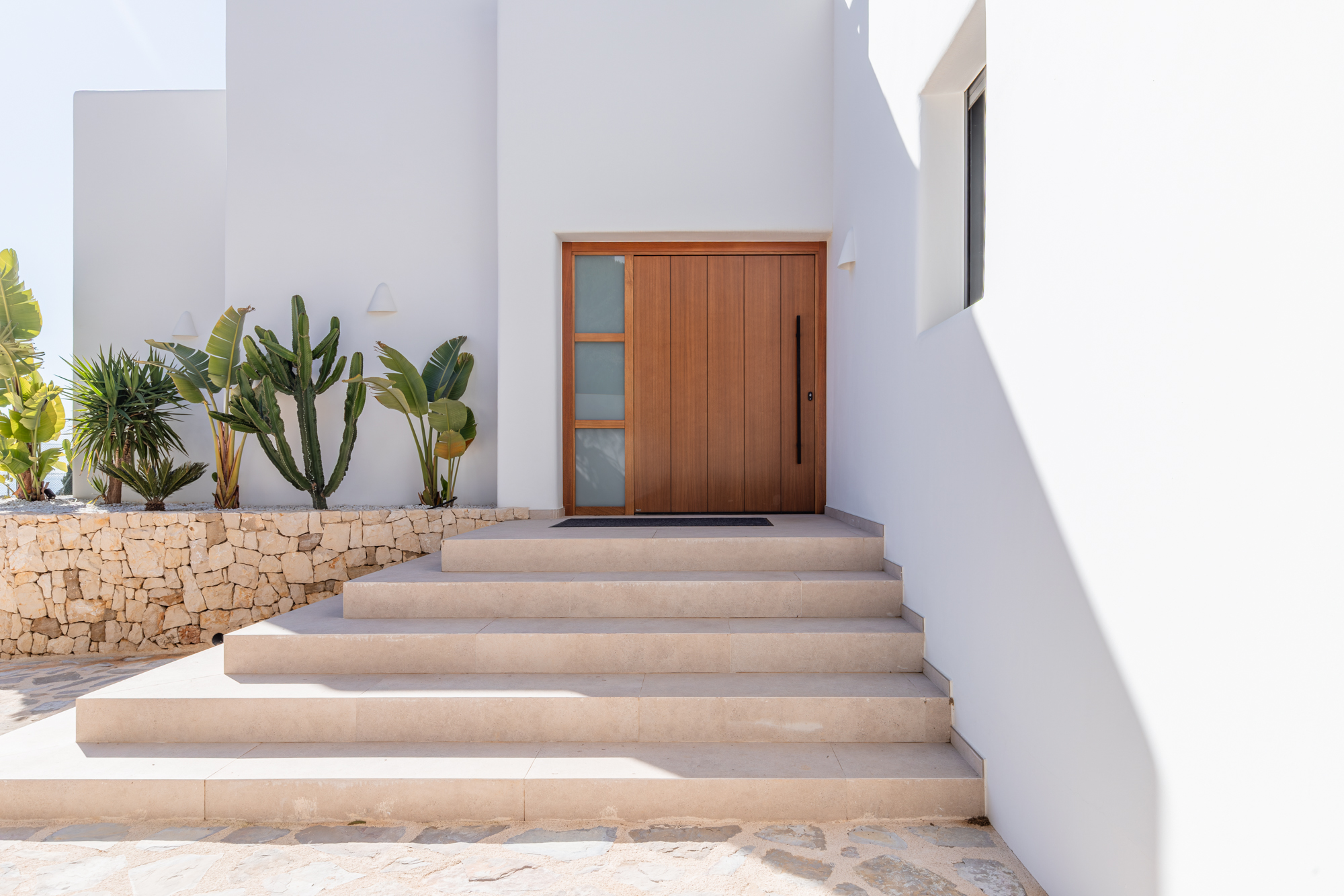 Exclusieve Ibiza-stijl nieuwbouwvilla met zeezicht in Moraira