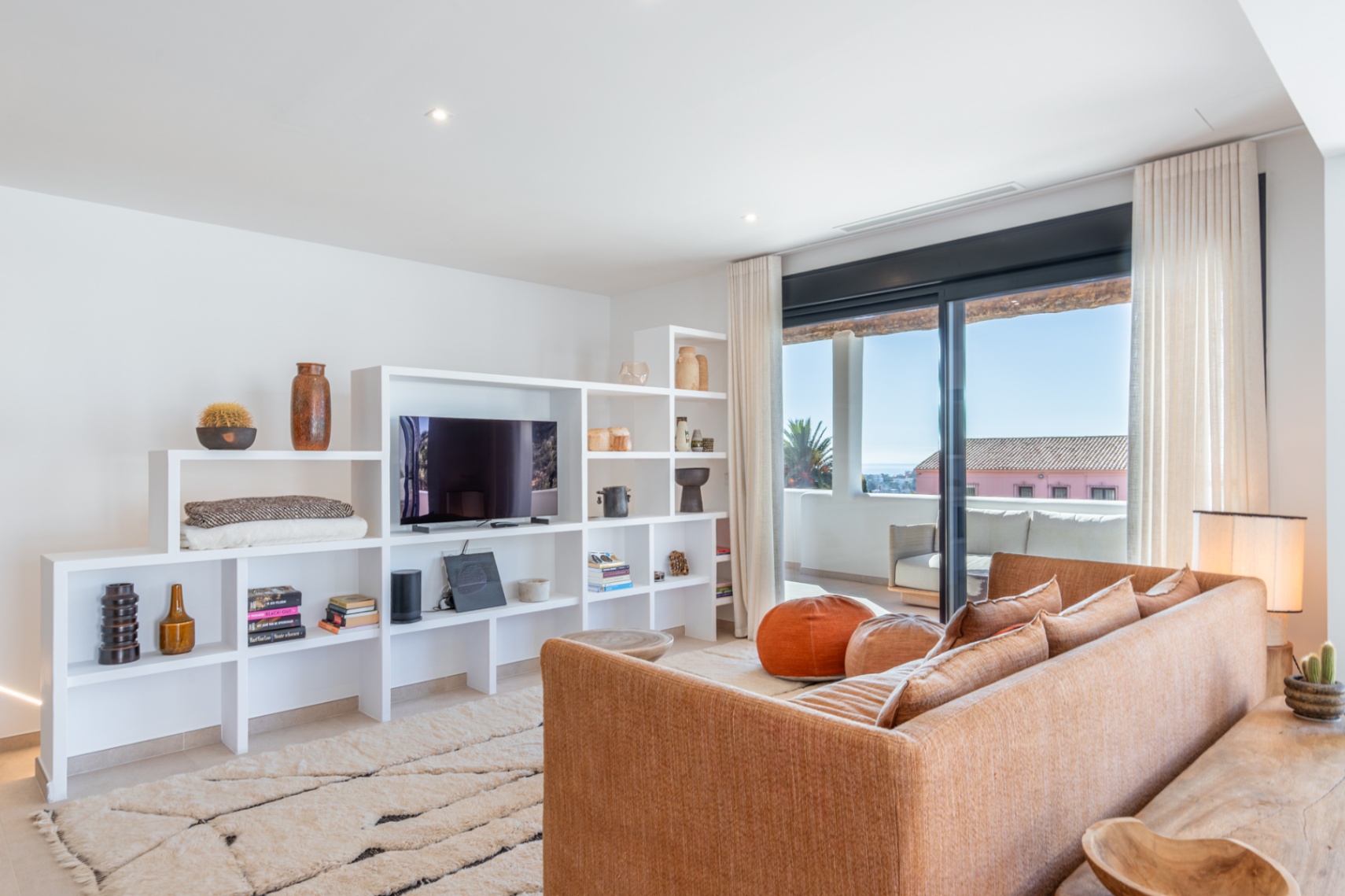 Exclusieve Ibiza-stijl nieuwbouwvilla met zeezicht in Moraira