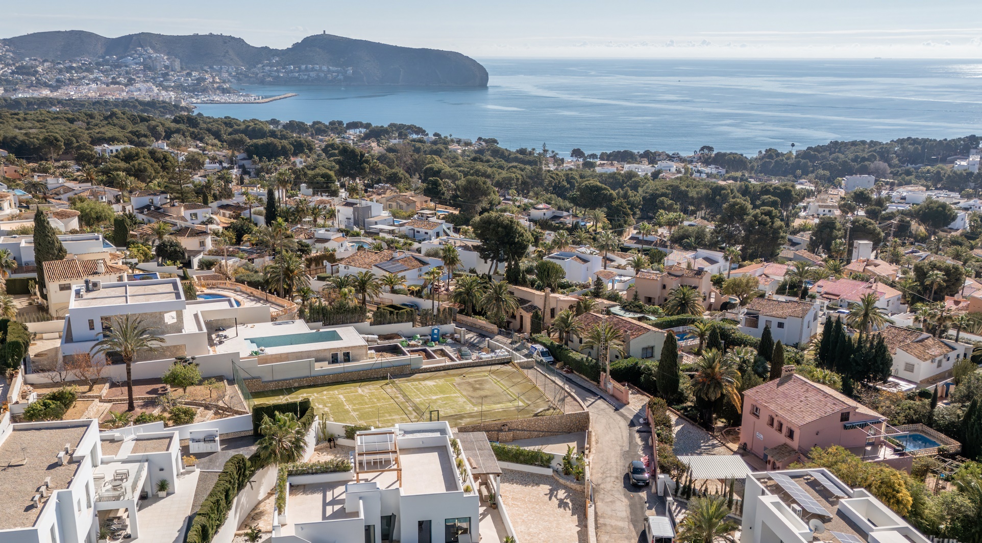 Exclusieve Ibiza-stijl nieuwbouwvilla met zeezicht in Moraira