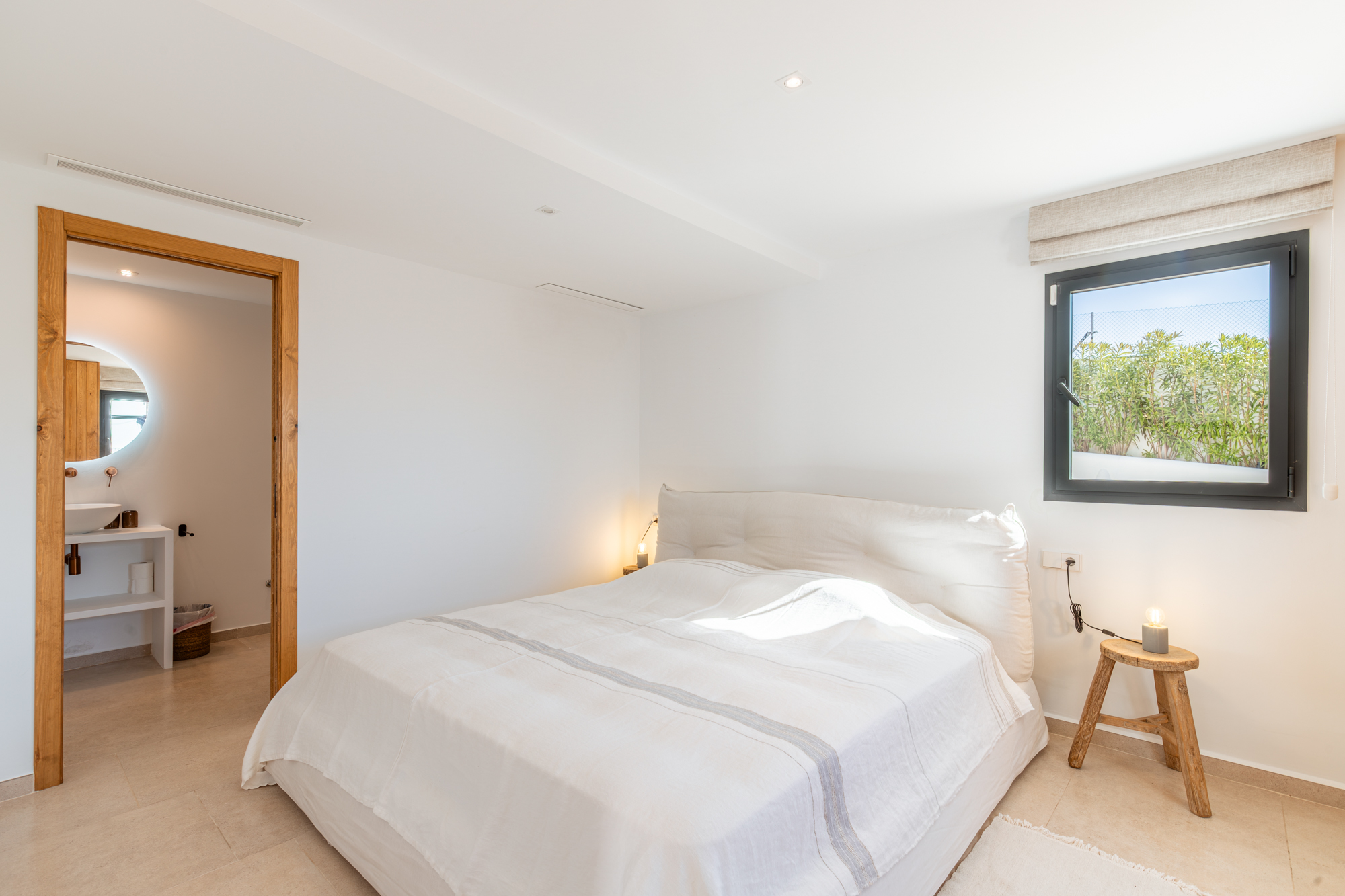 Exclusieve Ibiza-stijl nieuwbouwvilla met zeezicht in Moraira