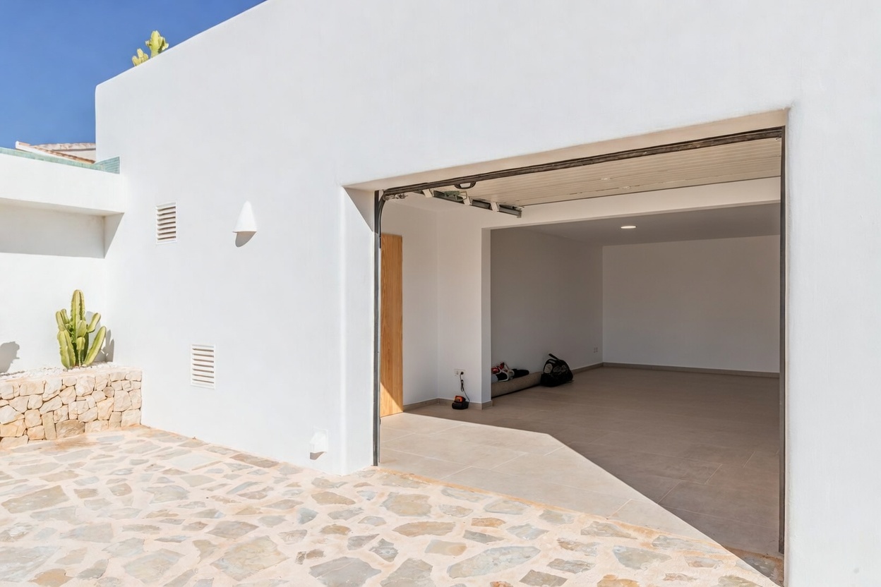 Exclusieve Ibiza-stijl nieuwbouwvilla met zeezicht in Moraira