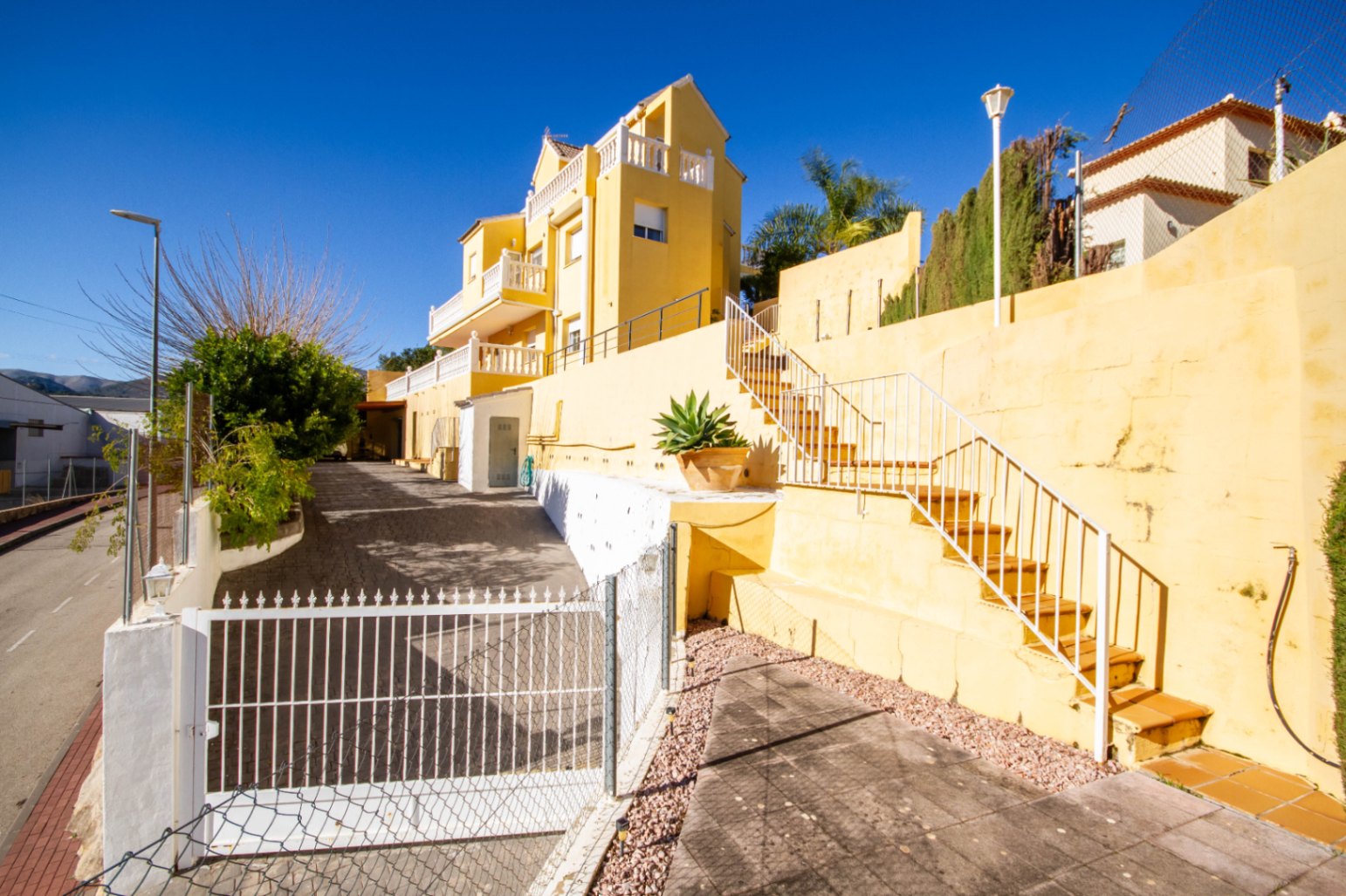 Villa te koop in Orba