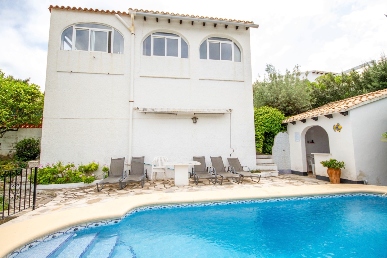 Charmante villa met zelfstandig appartement in Orba