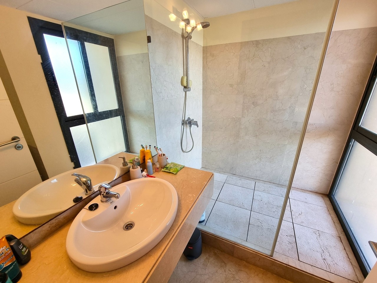 DP-17-B2168-18 Geschakelde woning op golfresort met uitzicht op golf en meer in Valle del Este