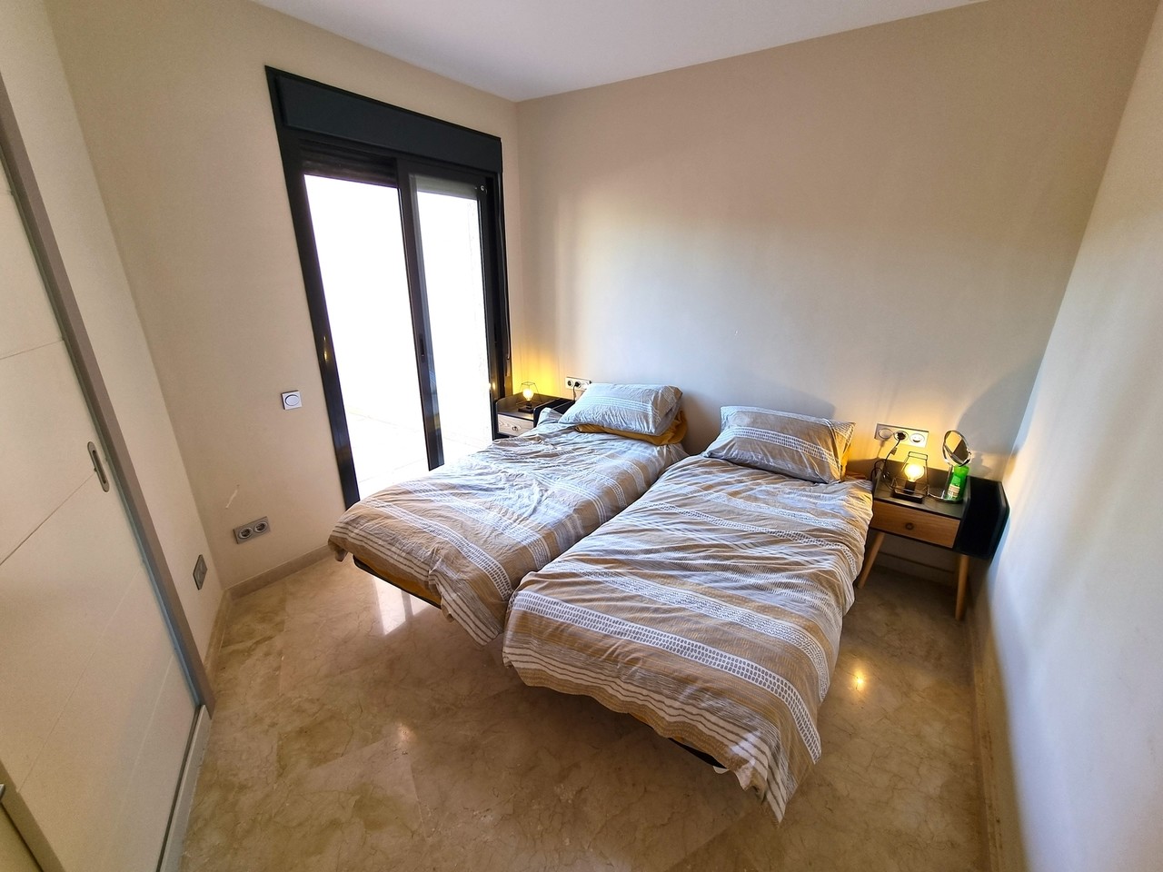 DP-17-B2168-19 Geschakelde woning op golfresort met uitzicht op golf en meer in Valle del Este