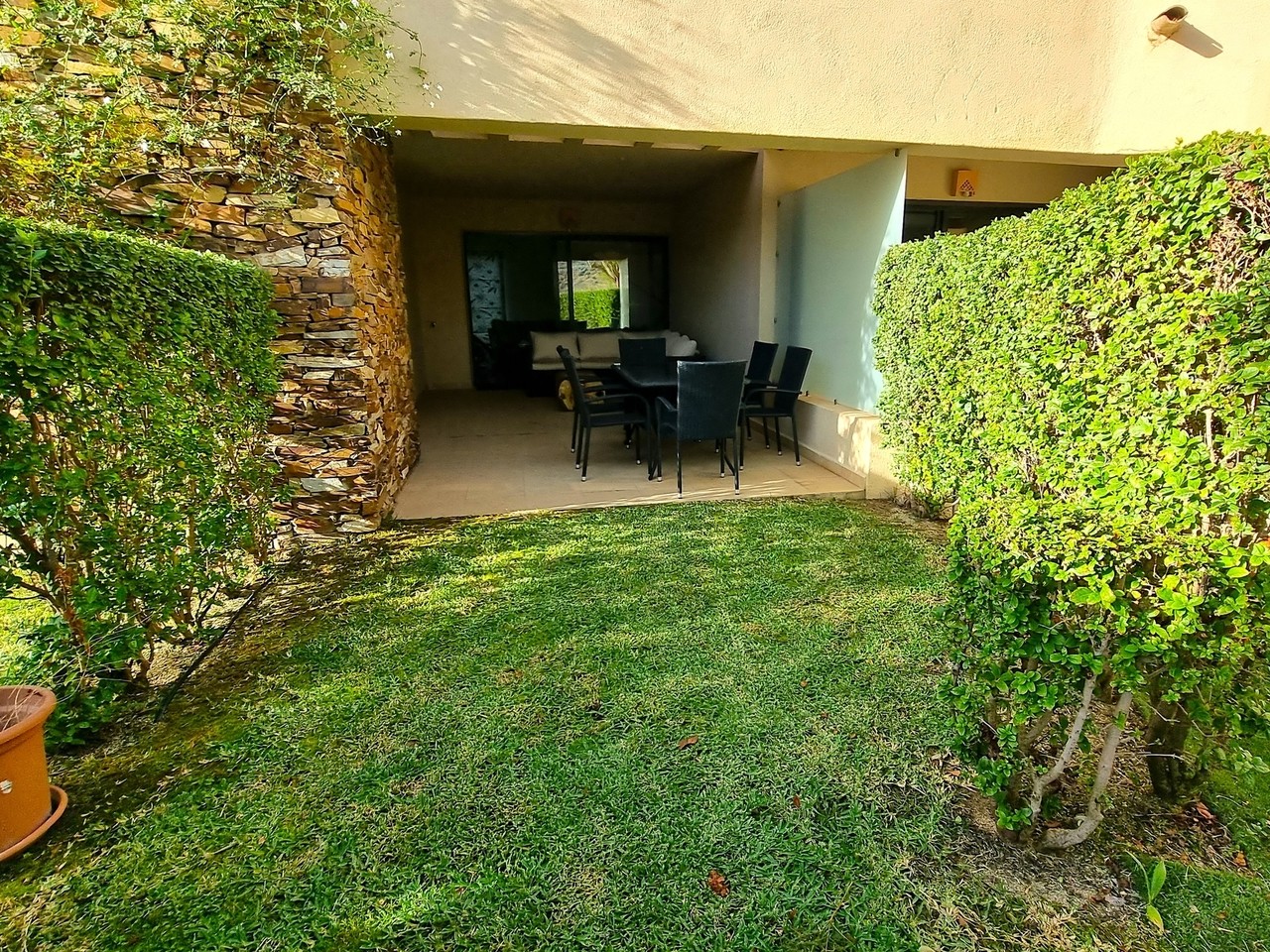 DP-17-B2168-2 Geschakelde woning op golfresort met uitzicht op golf en meer in Valle del Este