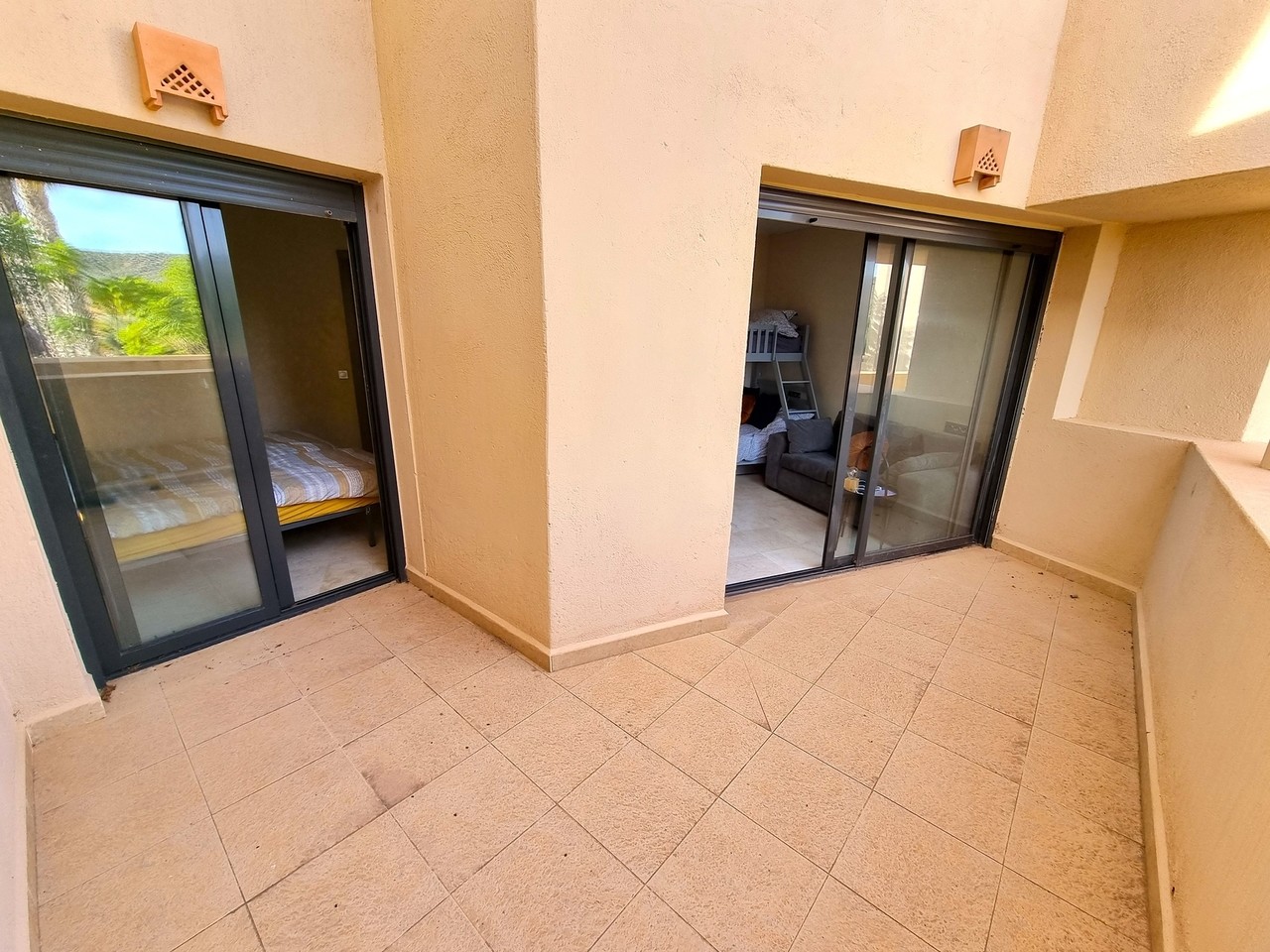 DP-17-B2168-22 Geschakelde woning op golfresort met uitzicht op golf en meer in Valle del Este