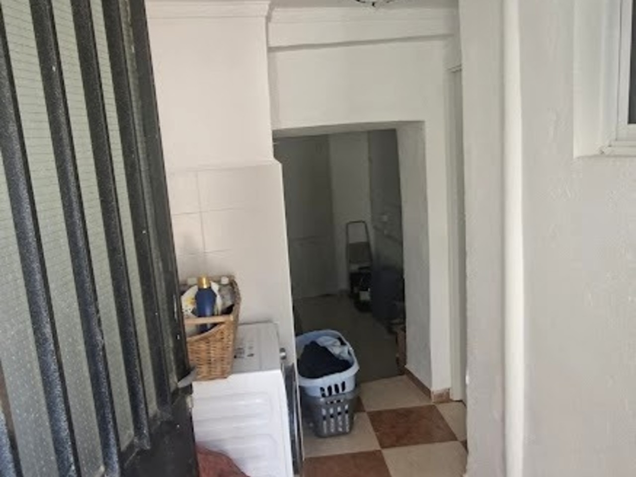 Ruime halfvrijstaande woning met groot perceel in Arboleas