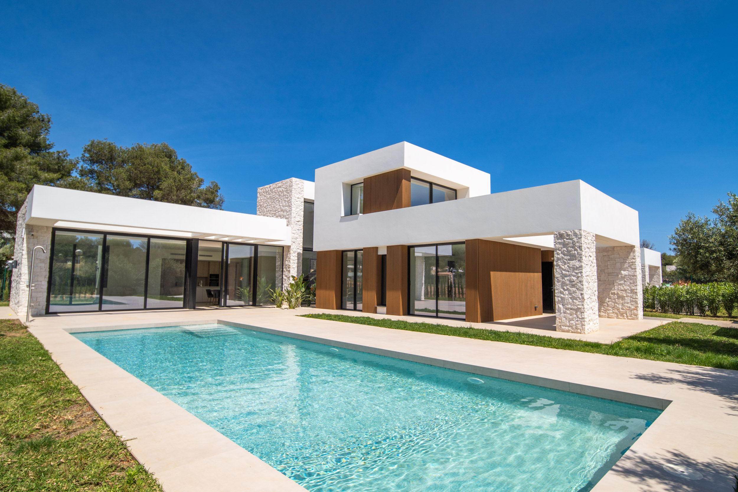 DP-28-V2795-5 Moderne villa met zwembad te koop in Javea
