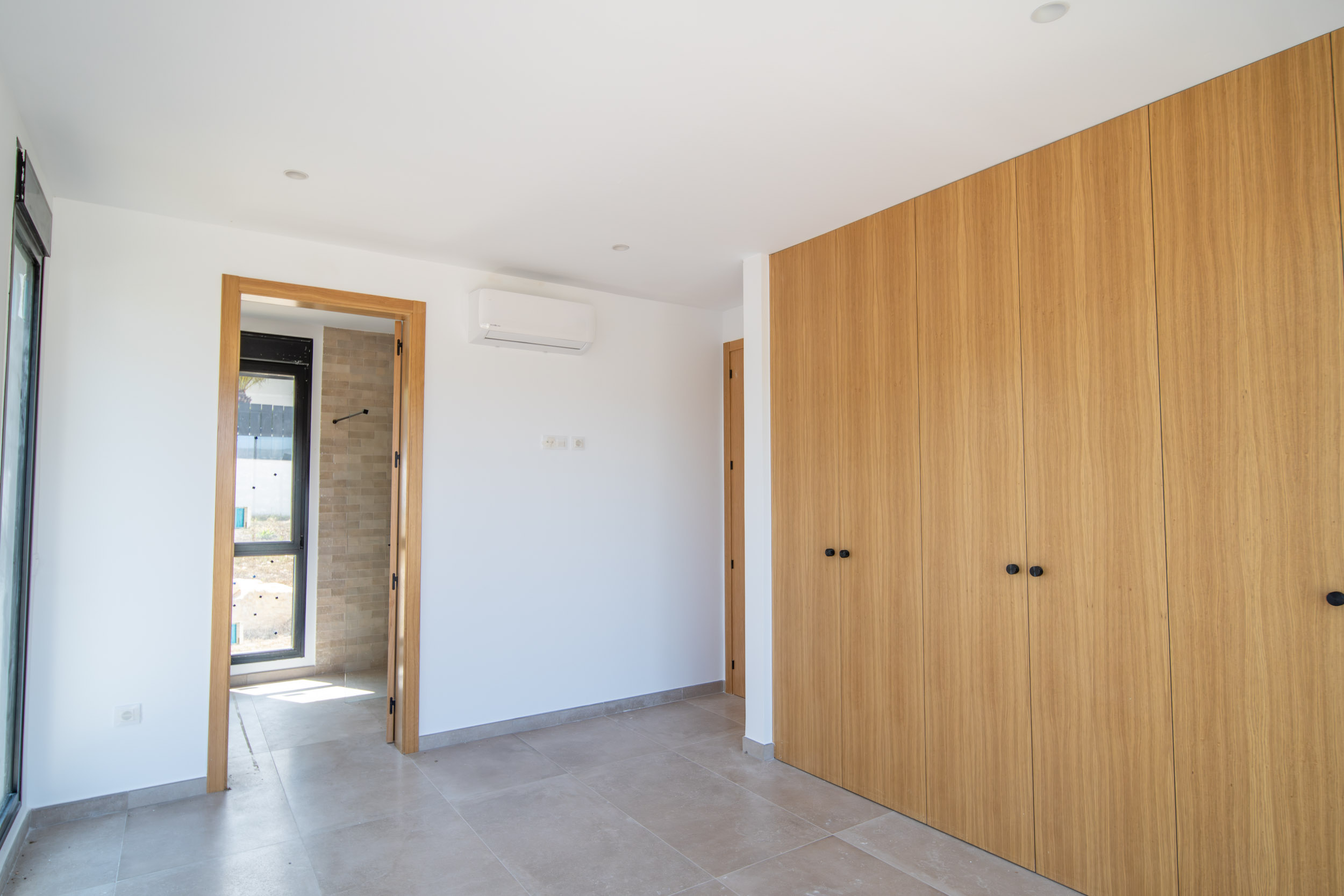 Nieuwbouw villa met zwembad te koop in Javea