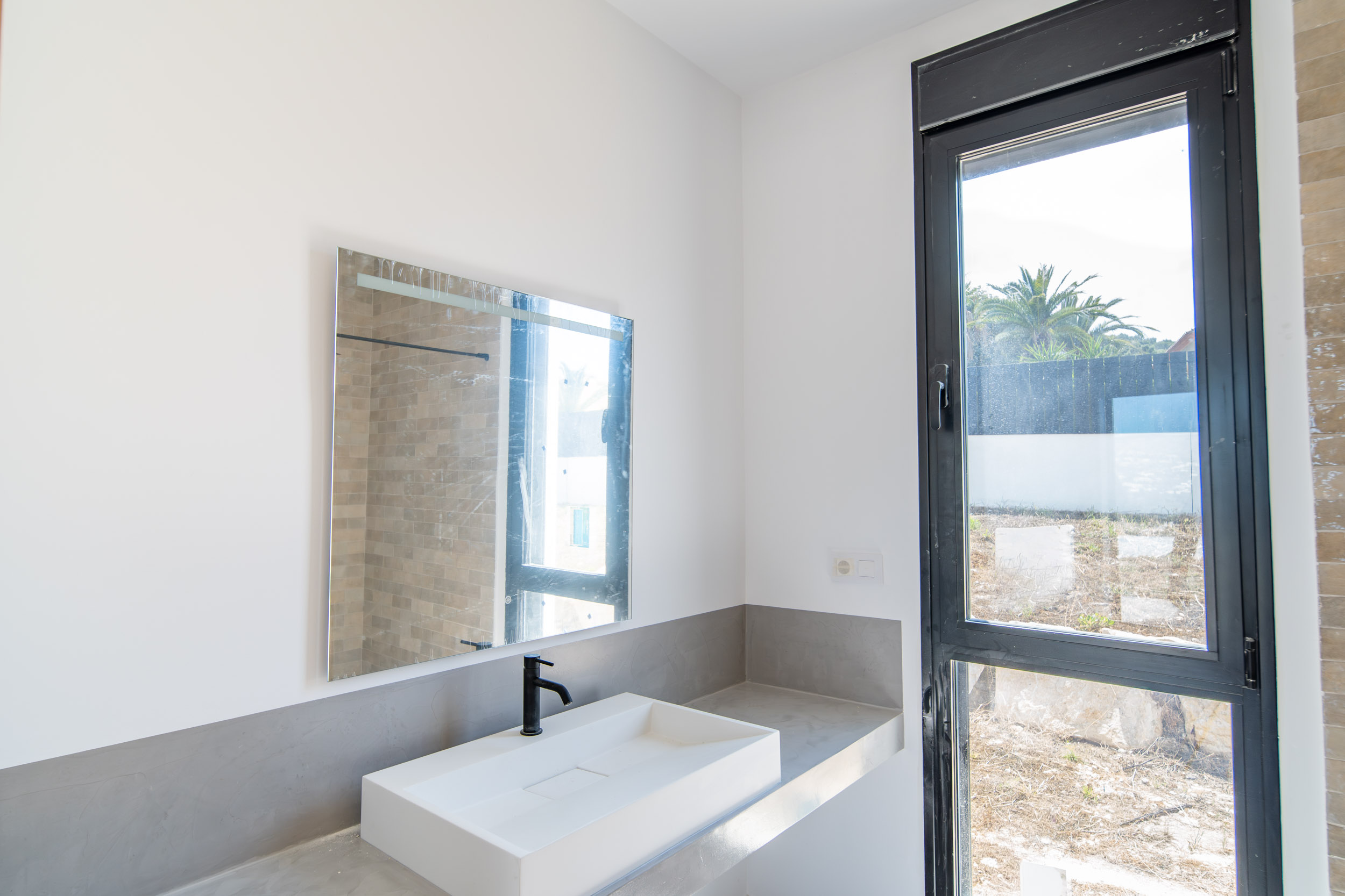 Nieuwbouw villa met zwembad te koop in Javea