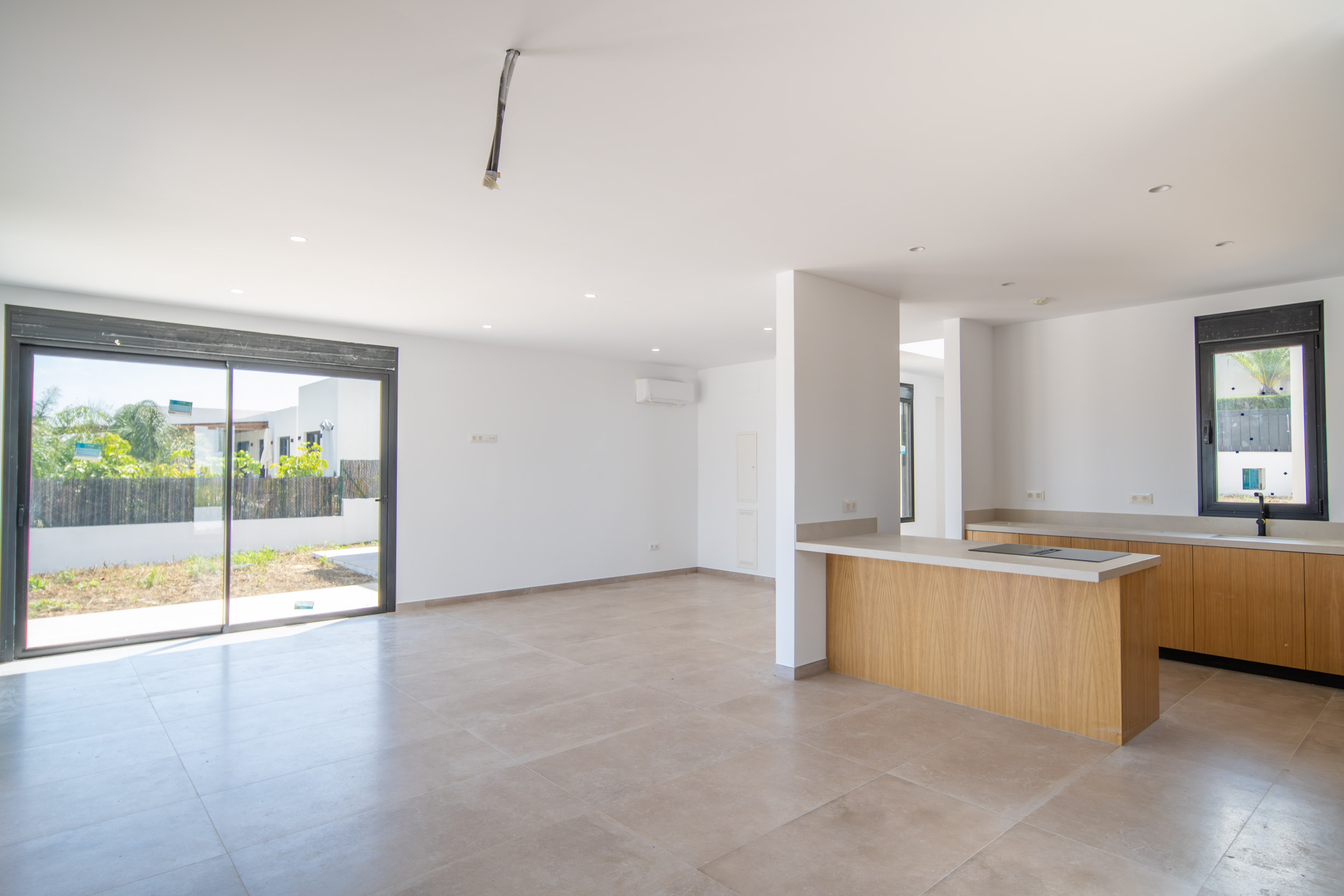 Nieuwbouw villa met zwembad te koop in Javea
