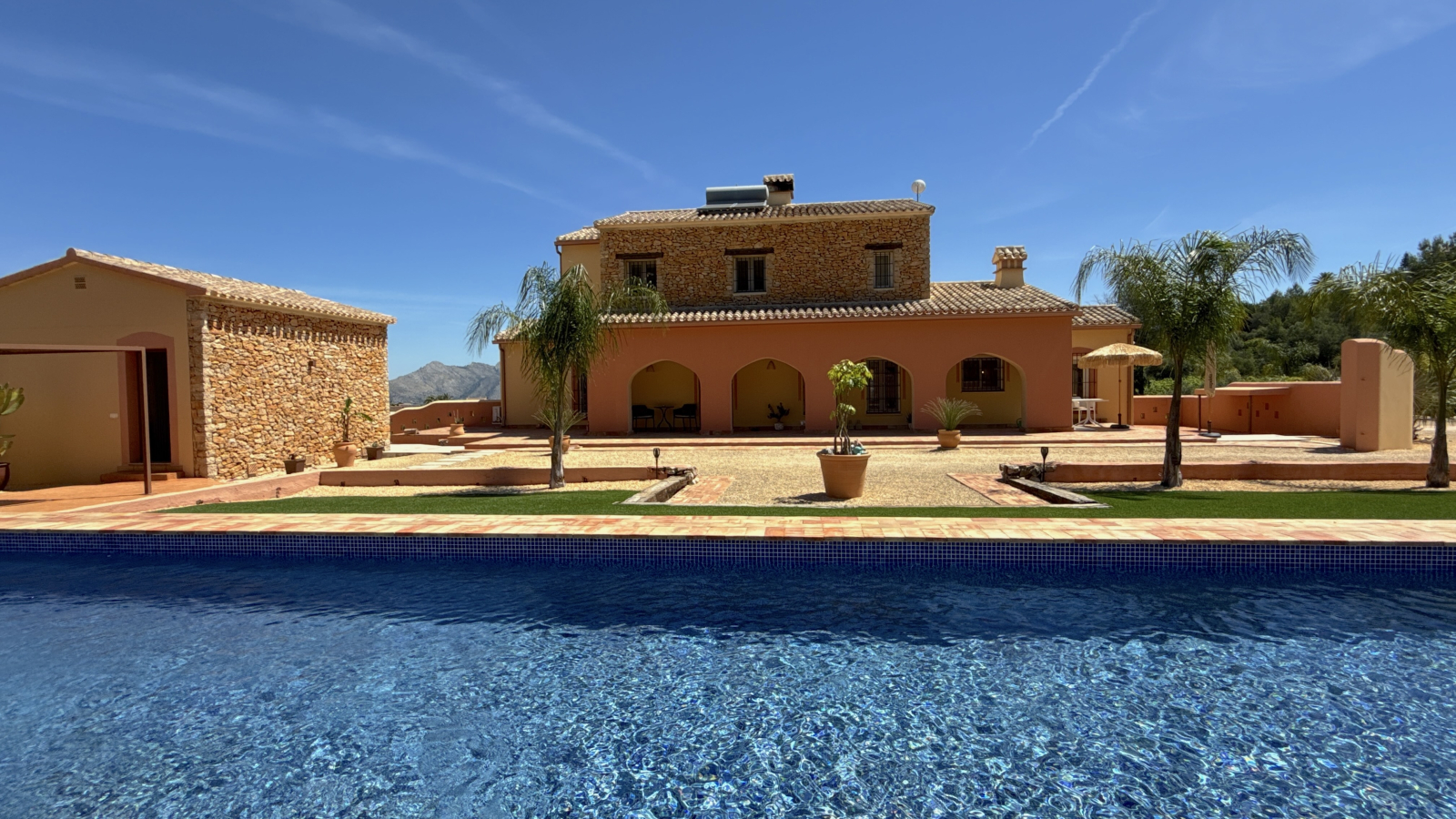 DP-31-AS-1026-43 Uitzonderlijke finca met olijfgaard te koop in Orba