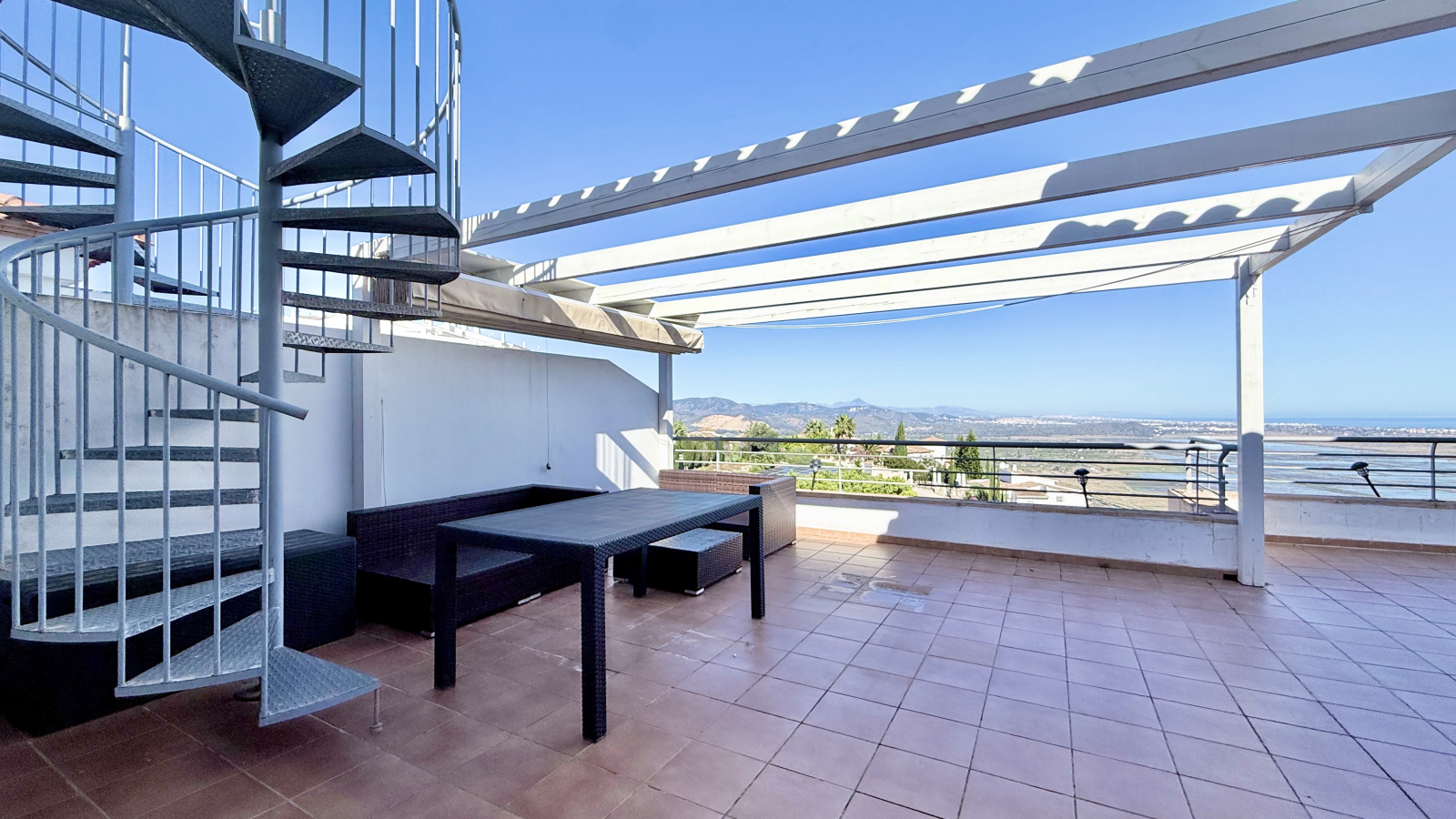 Penthouse met schitterend uitzicht te koop in Pego – Monte Pego