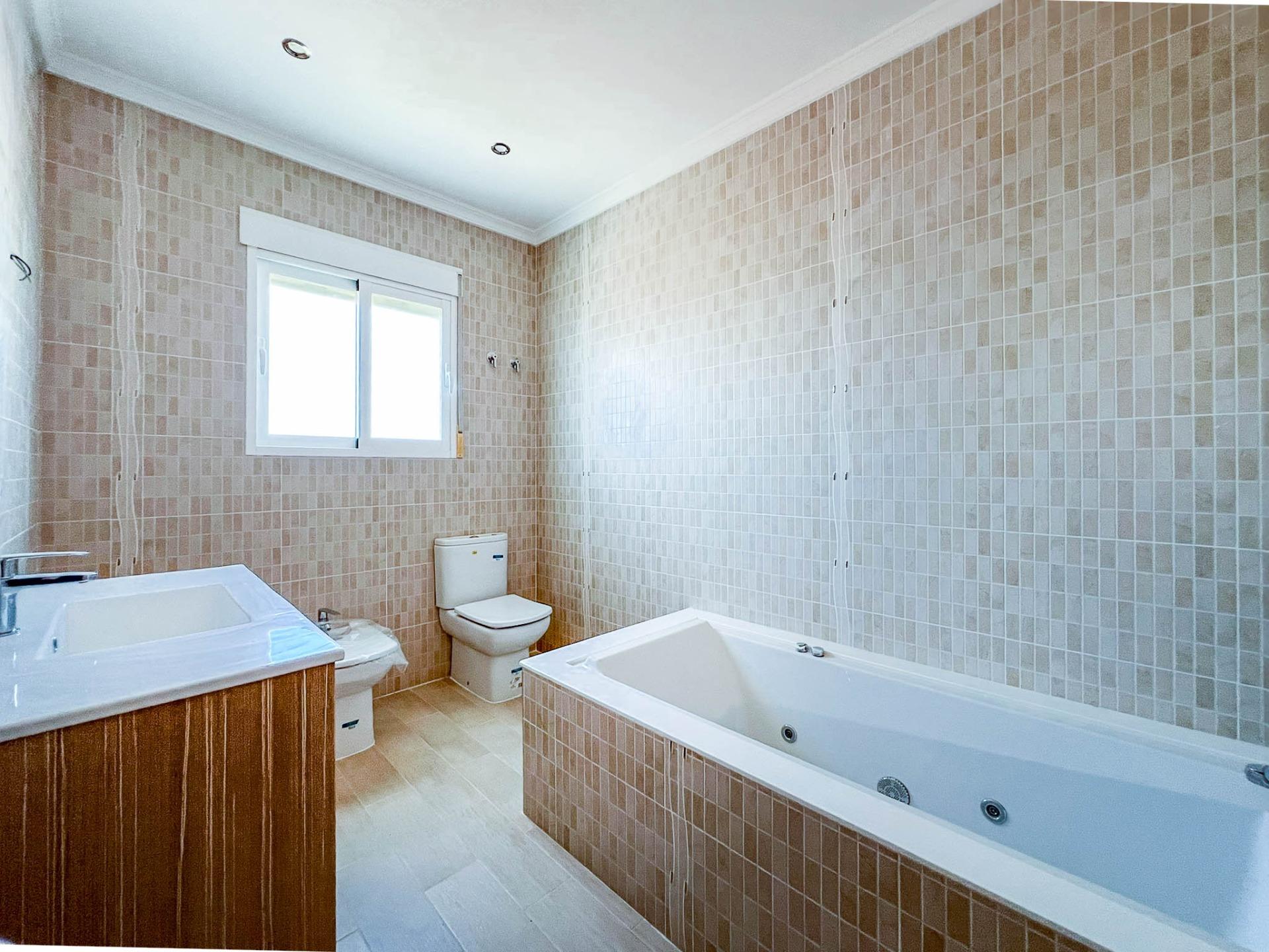 DP-36-AC-0585110244-39 Villa te koop in Alfaz del Pi