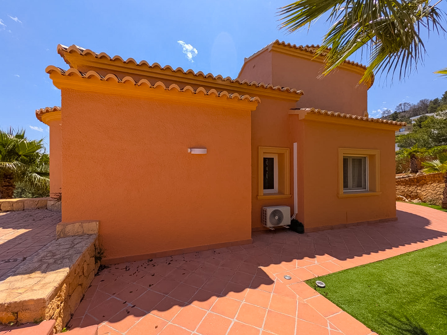 Traditionele villa met zeezicht te koop in Javea
