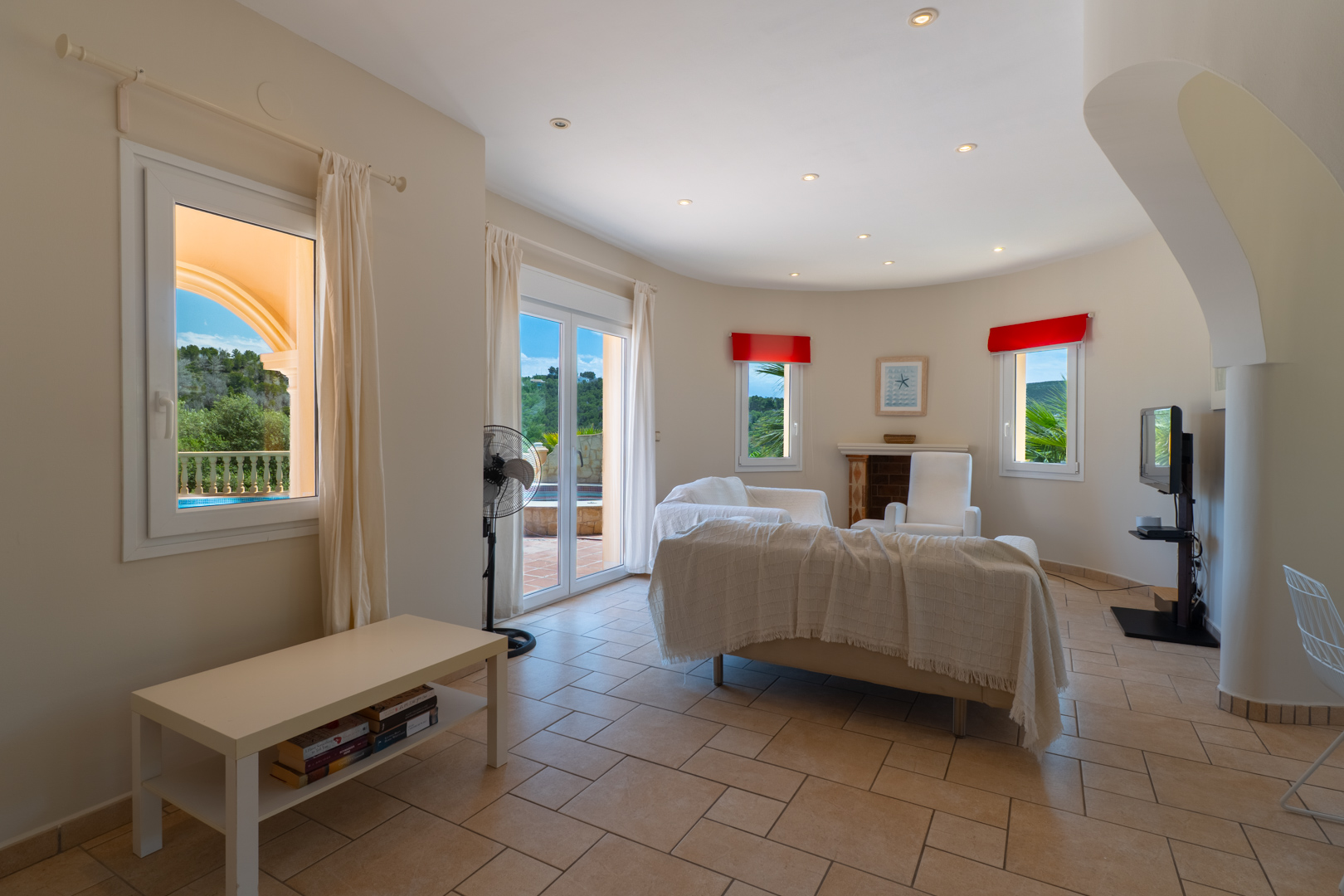 Traditionele villa met zeezicht te koop in Javea