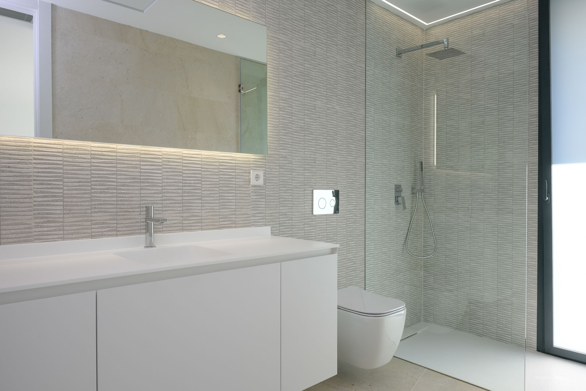 Luxe villa met zeezicht te koop in Altea